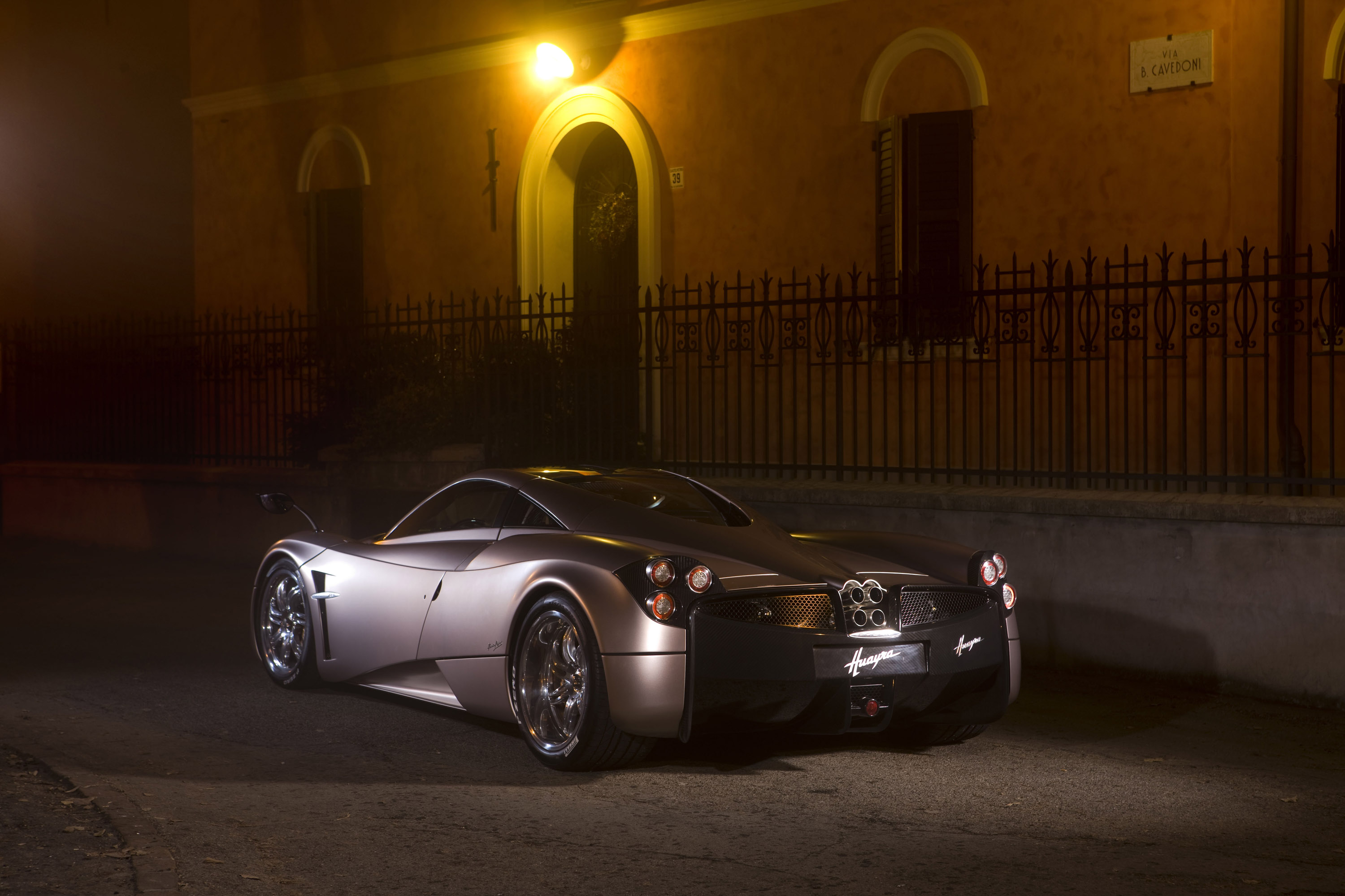 Pagani Huayra photo #24