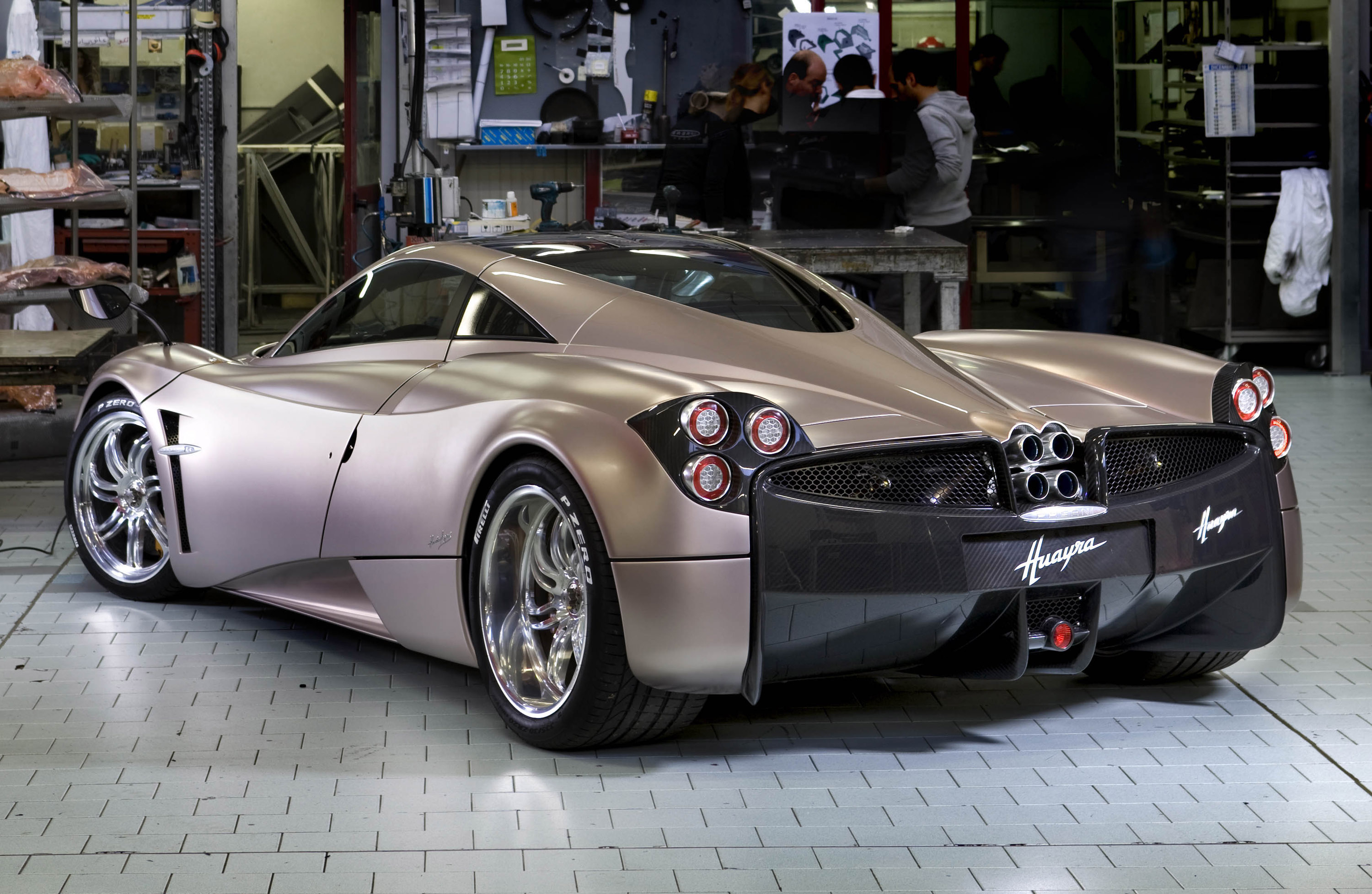 Pagani Huayra photo #25