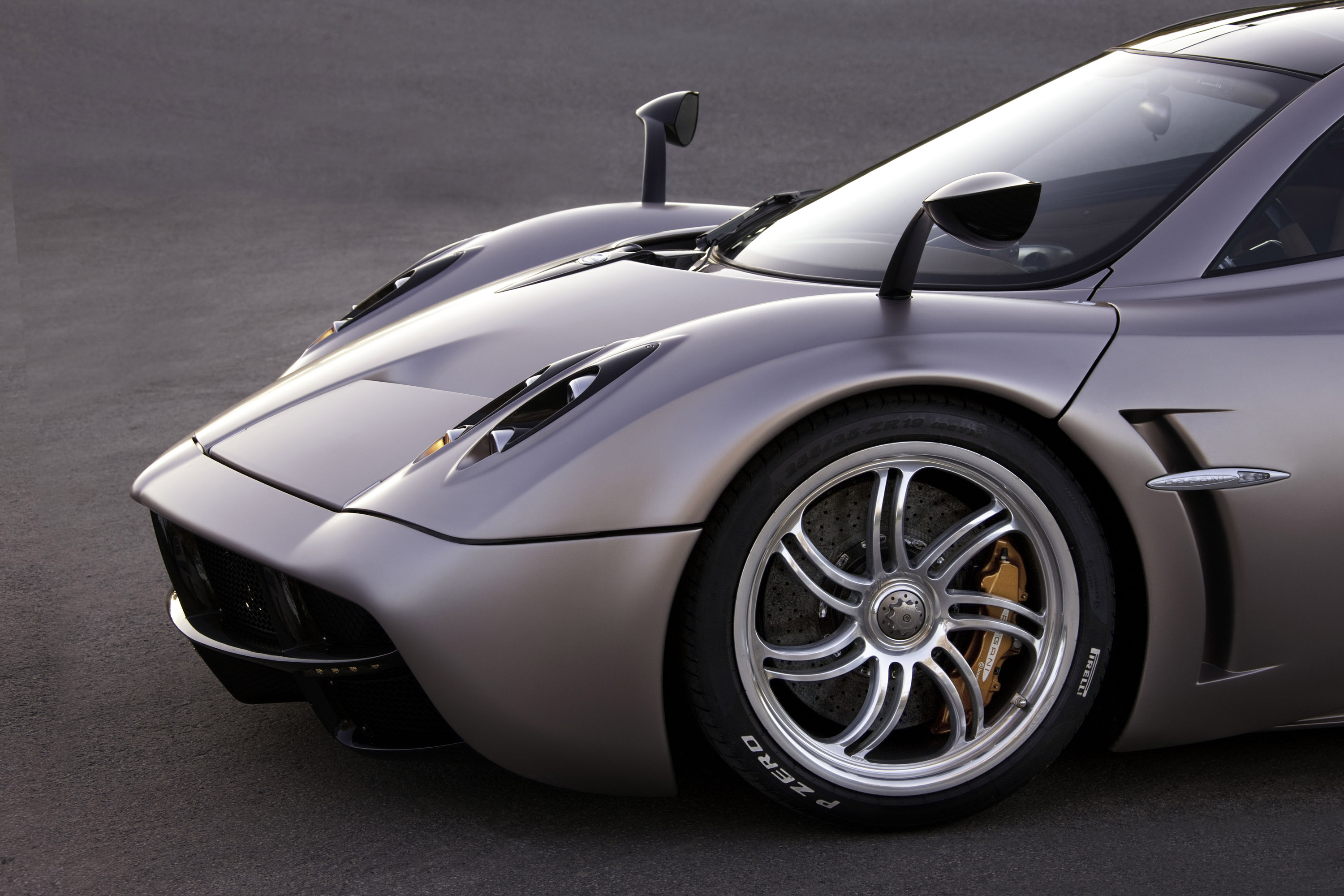 Pagani Huayra photo #29