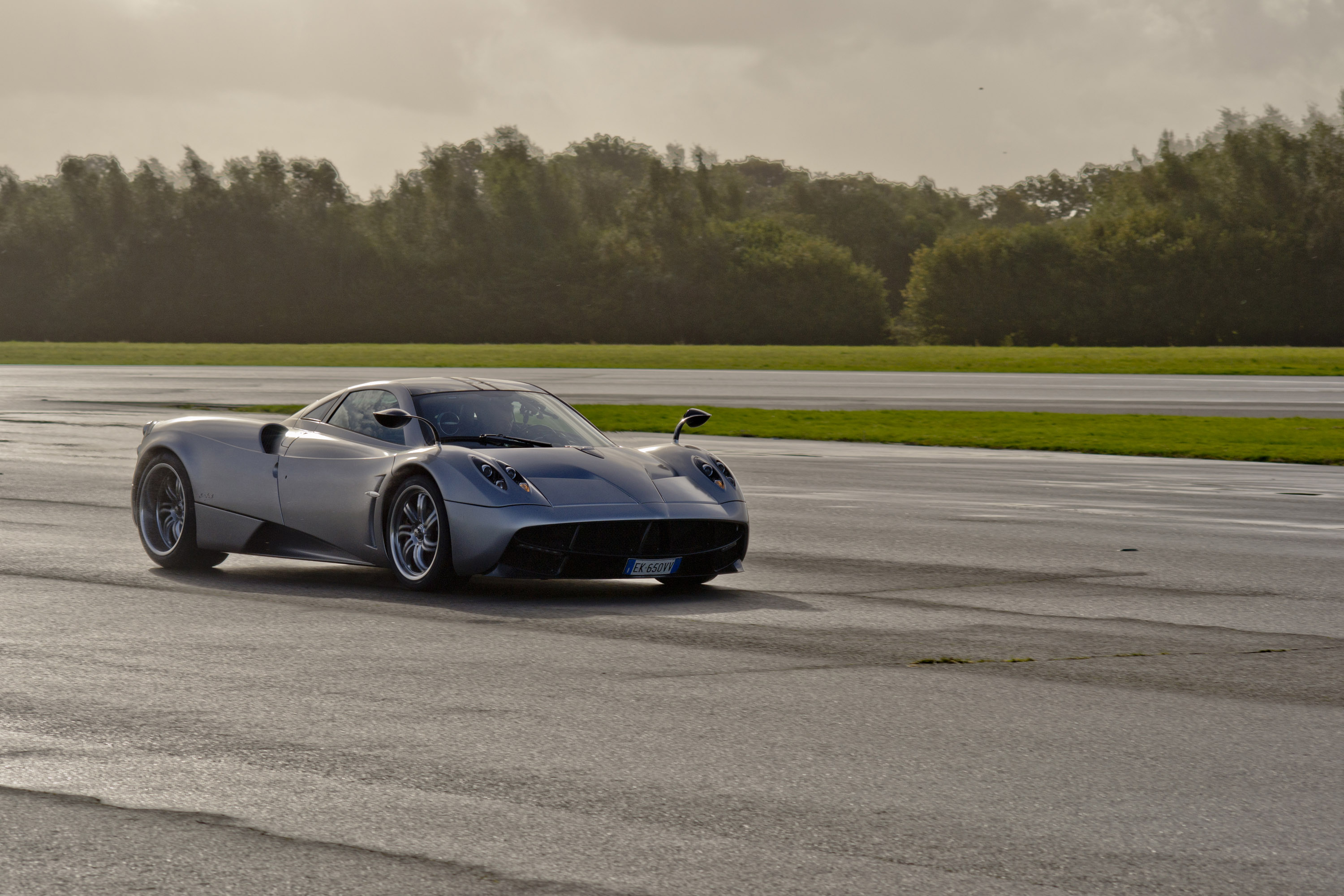 Pagani Huayra photo #40