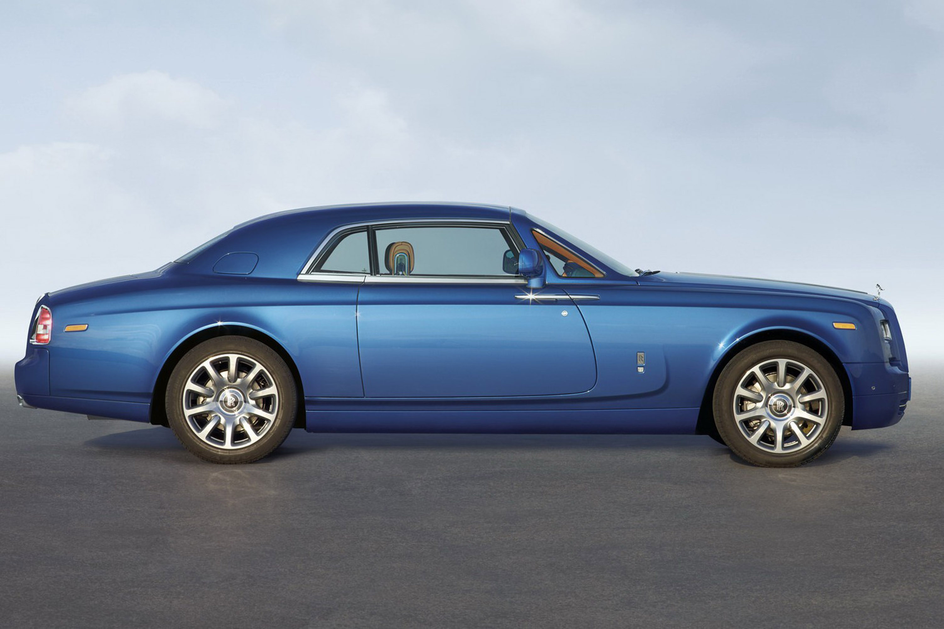 Rolls-Royce Phantom Series II photo #37