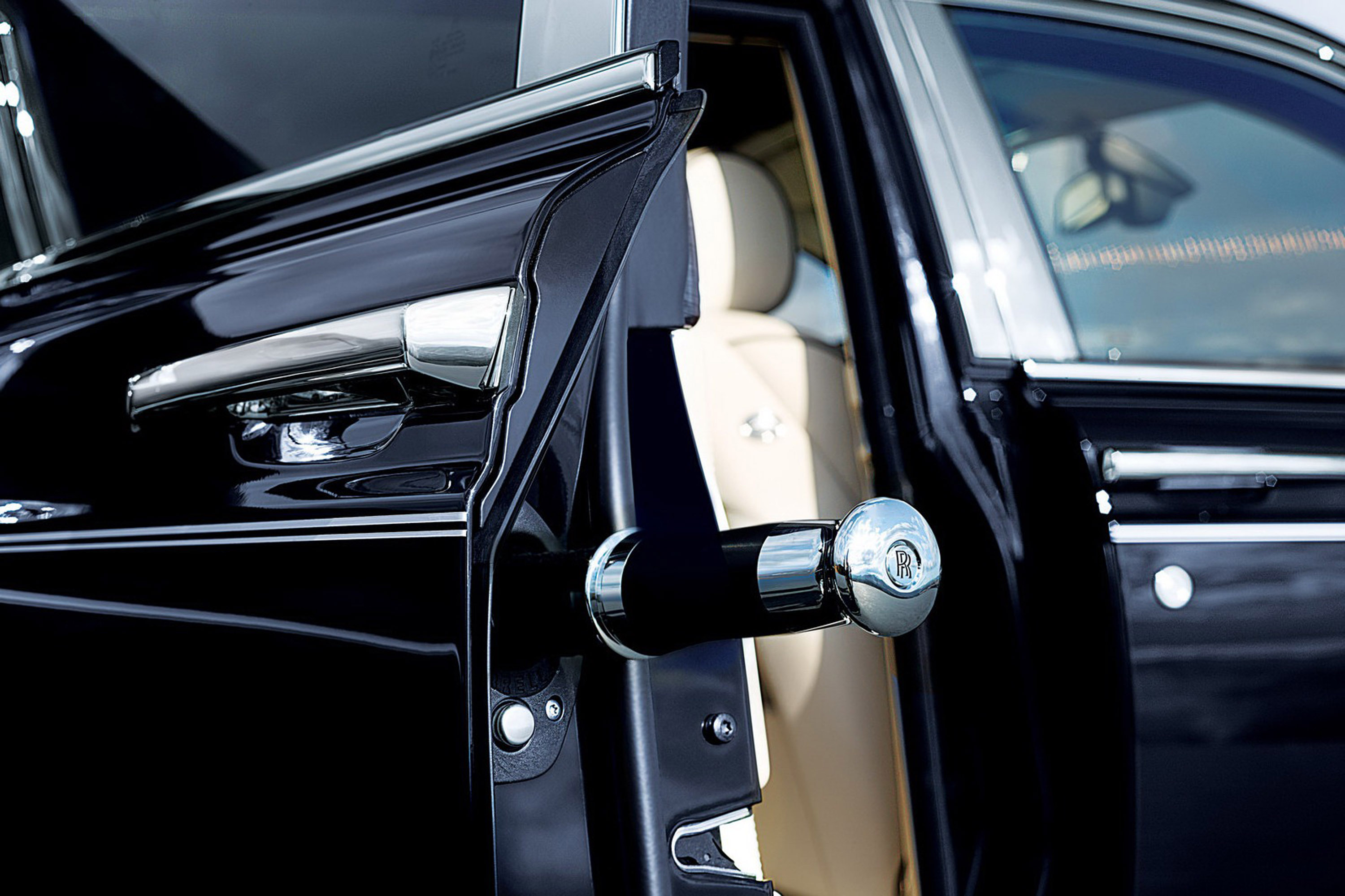 Rolls-Royce Phantom Series II photo #54