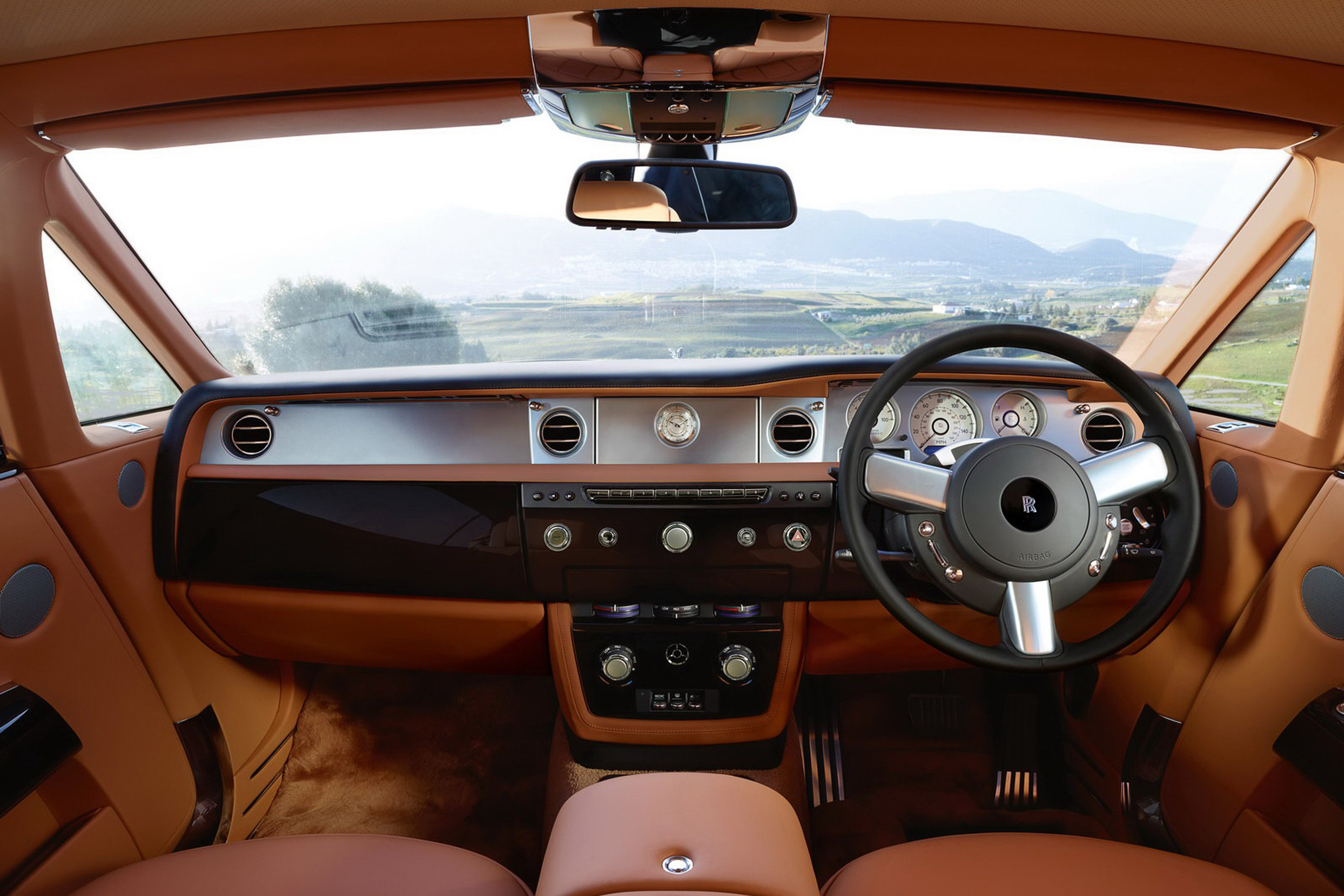 Rolls-Royce Phantom Series II photo #65