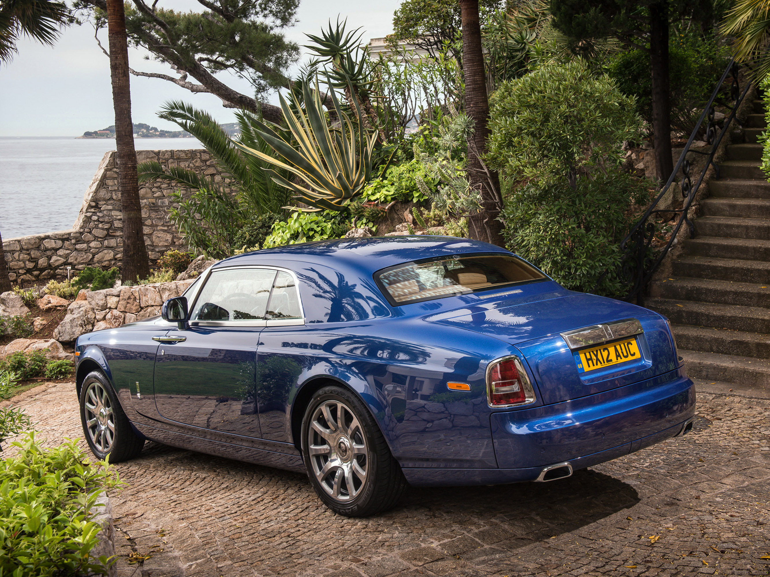 Rolls-Royce Phantom Series II photo #91