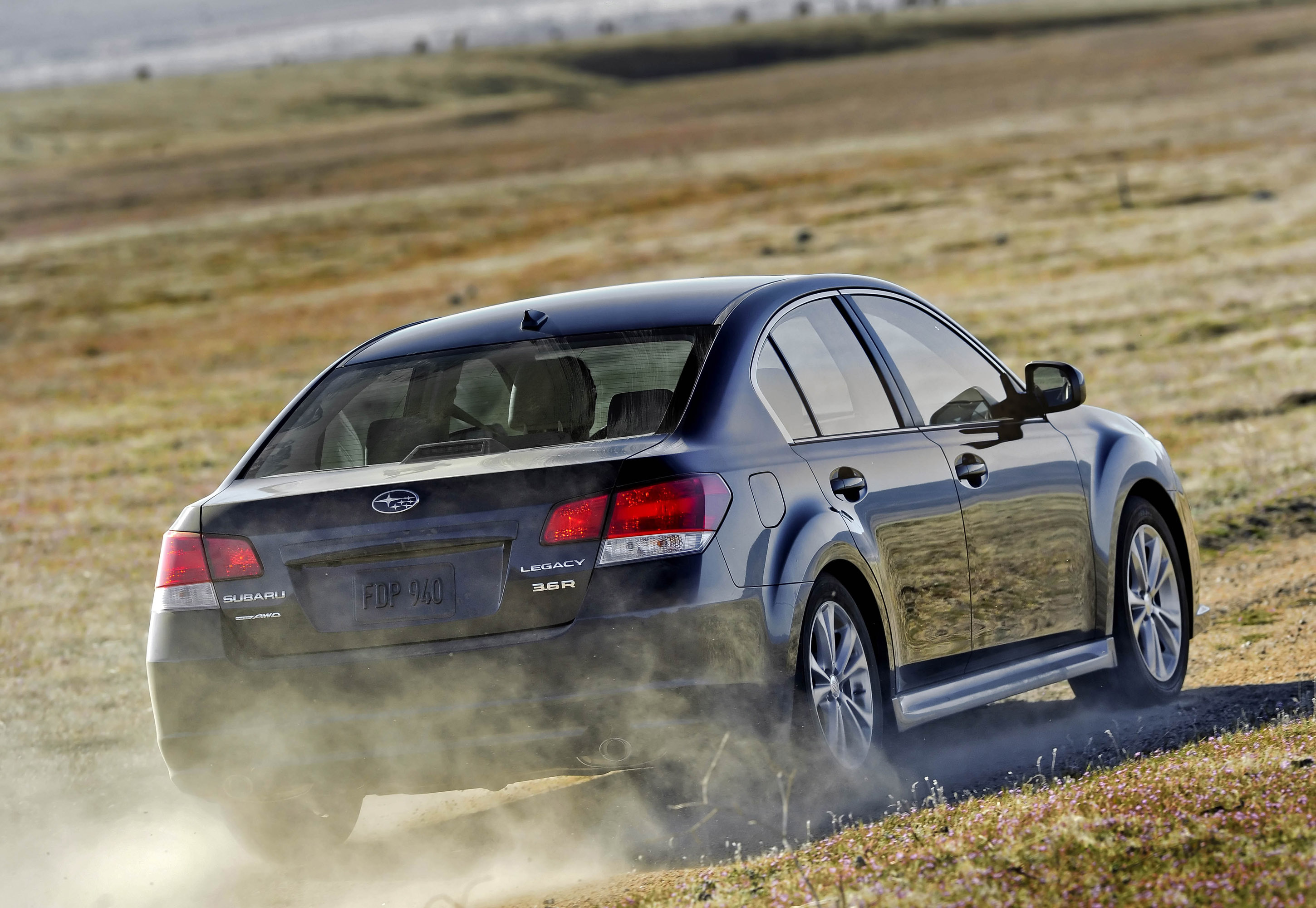 Subaru Legacy photo #19