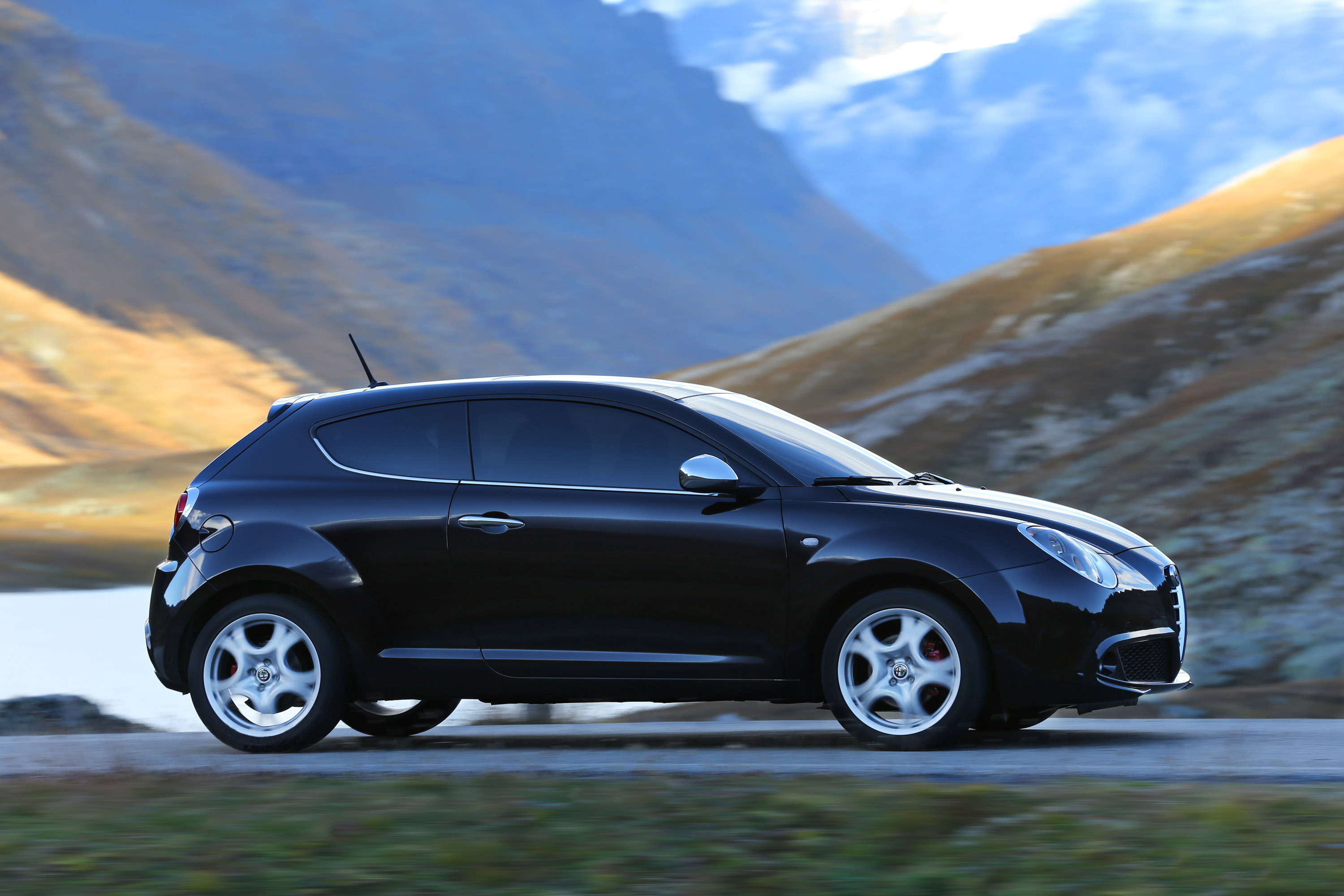 Alfa Romeo MiTo photo #21