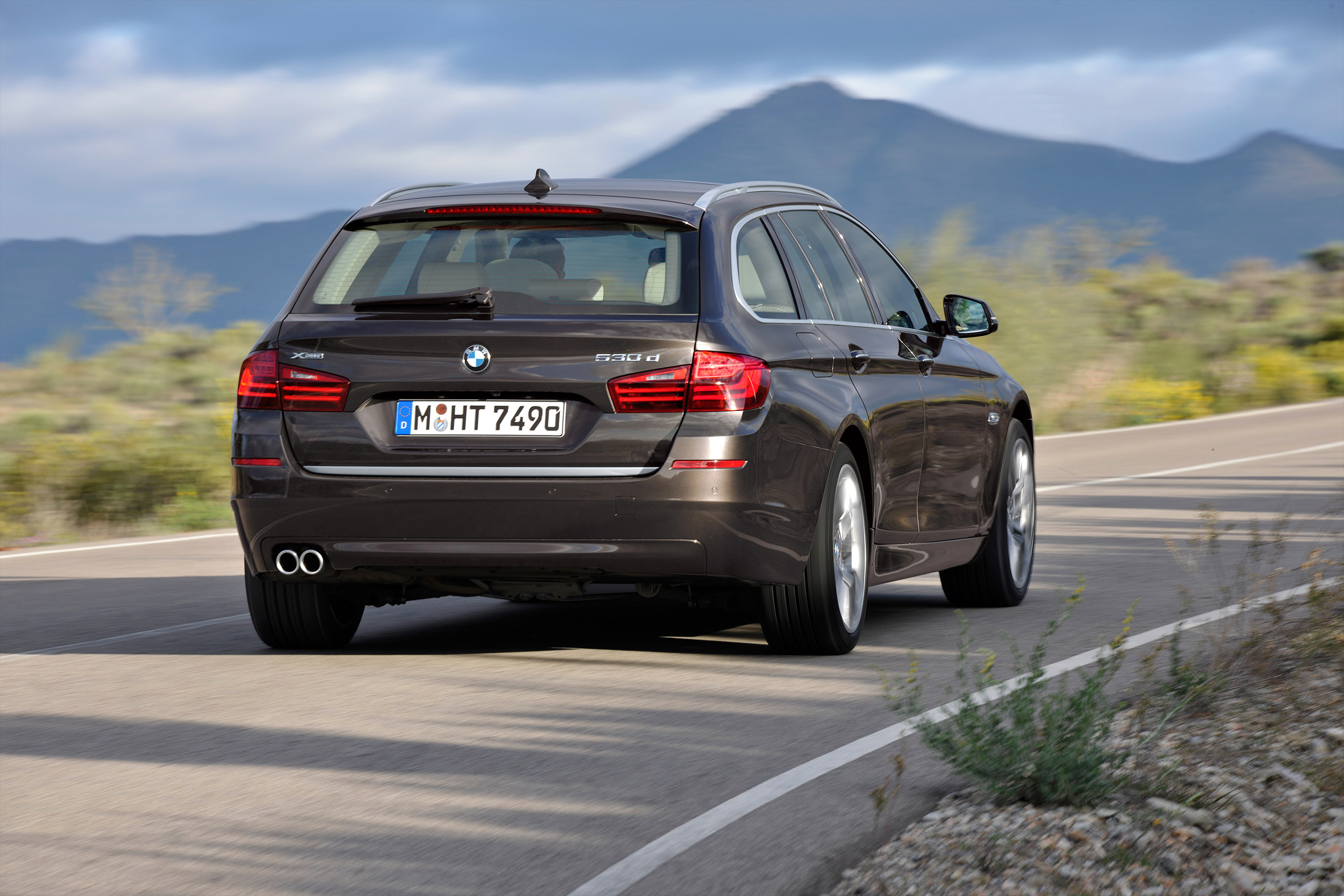 BMW 5-Series photo #72