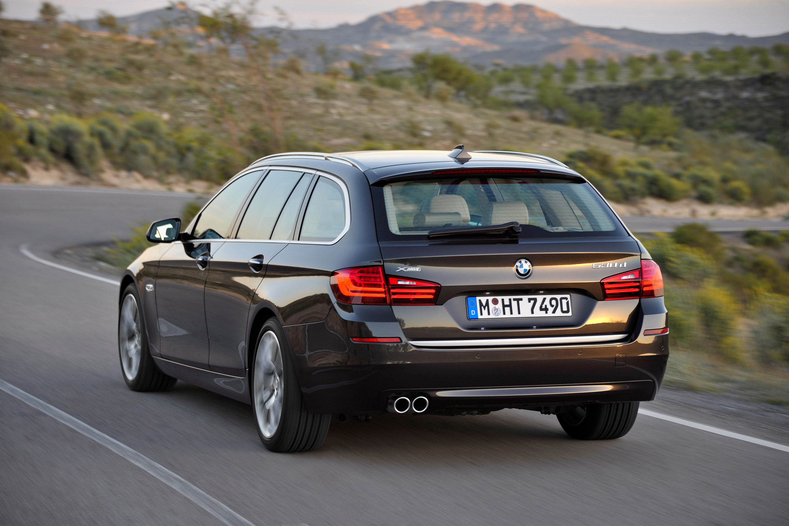 BMW 5-Series photo #73