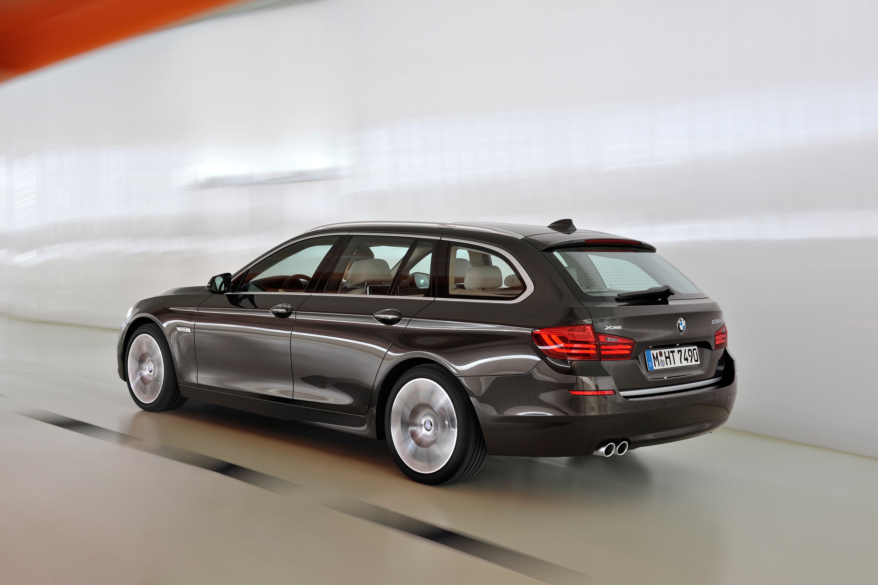 BMW 5-Series photo #74