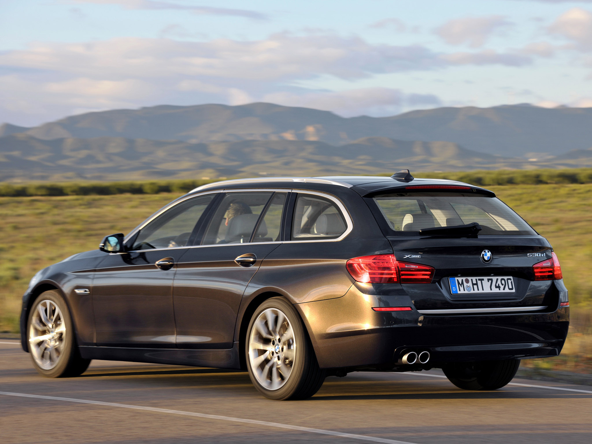 BMW 5-Series photo #80