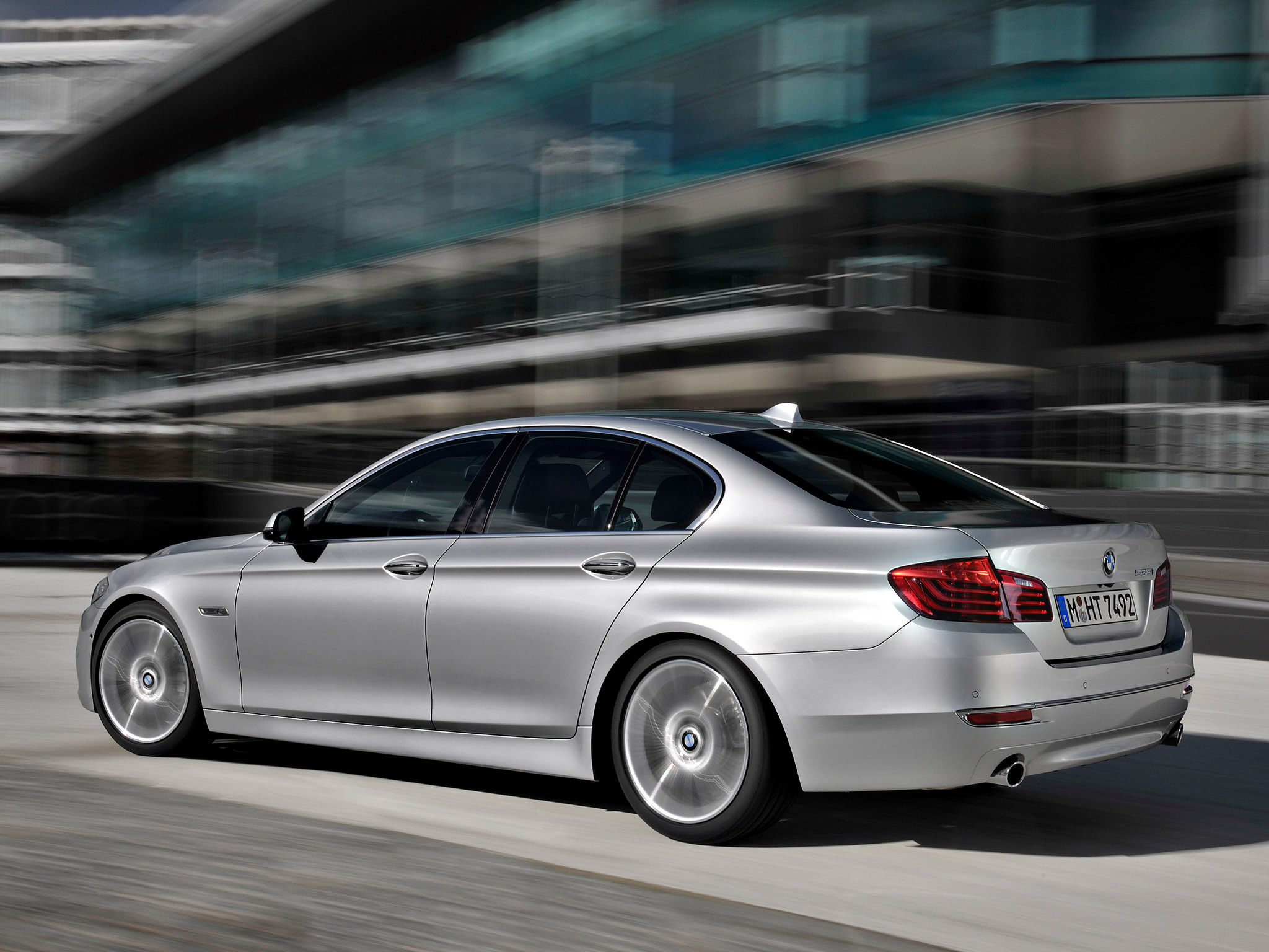 BMW 5-Series photo #88