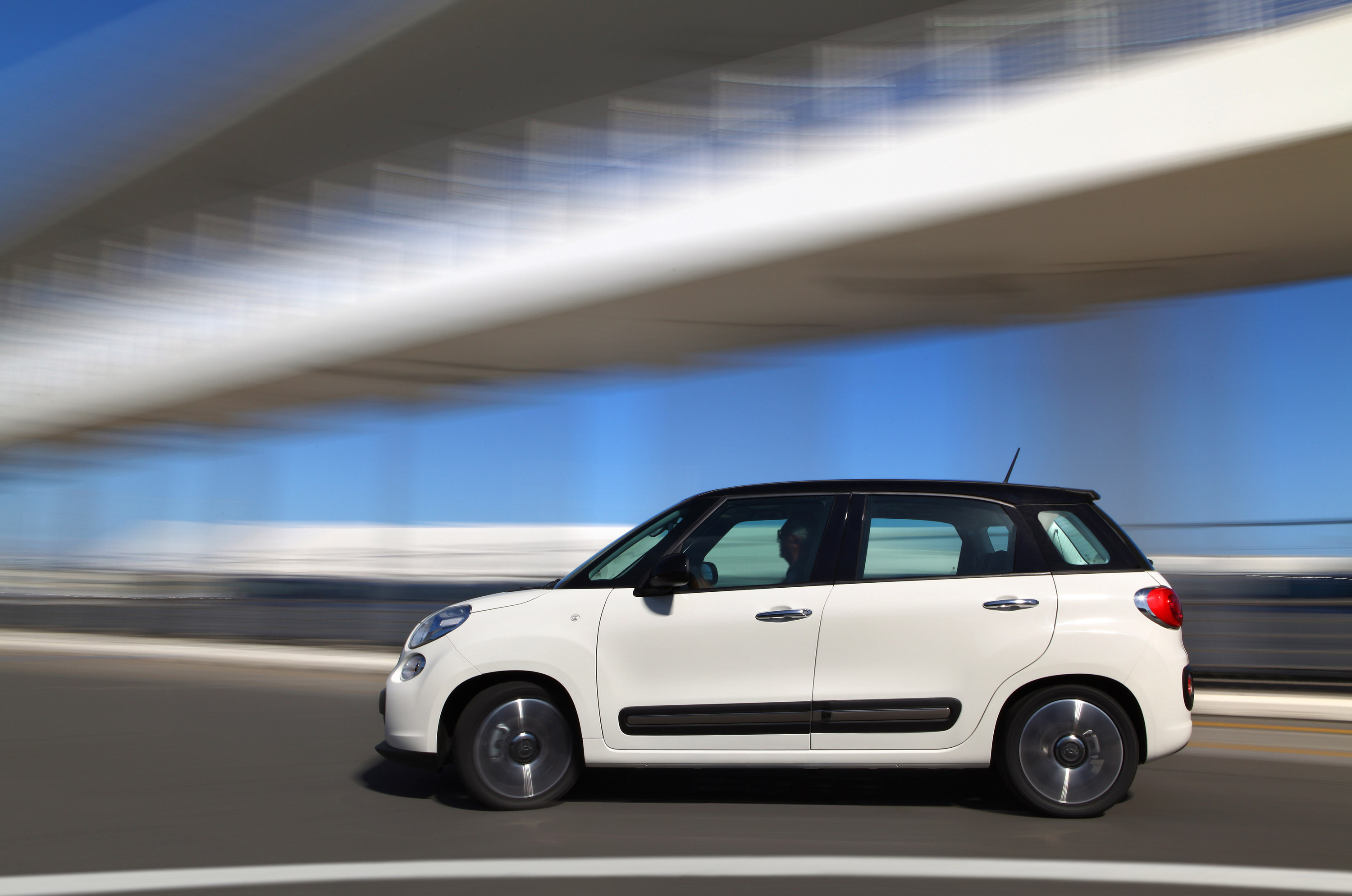 Fiat 500L photo #37