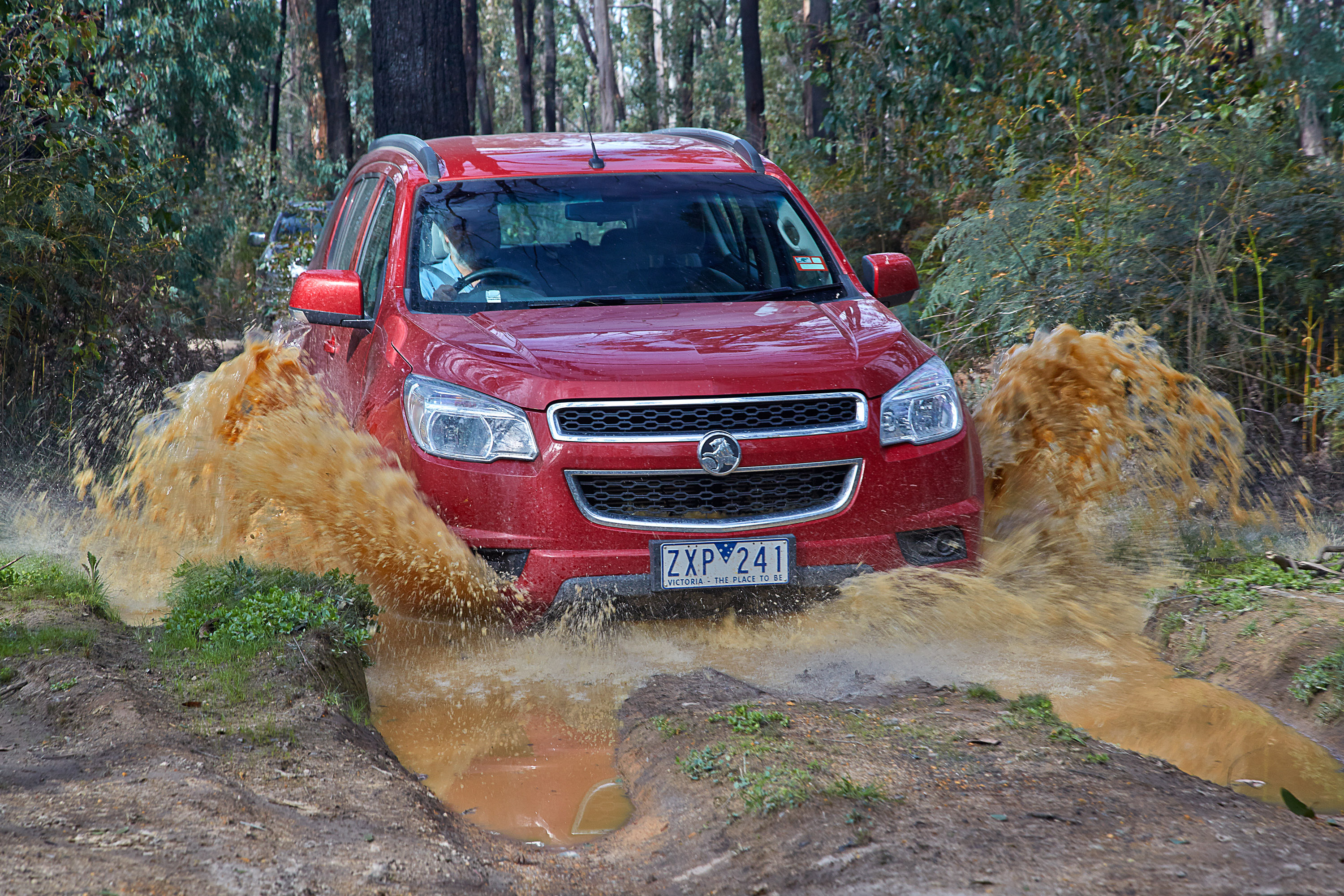 Holden Colorado photo #29