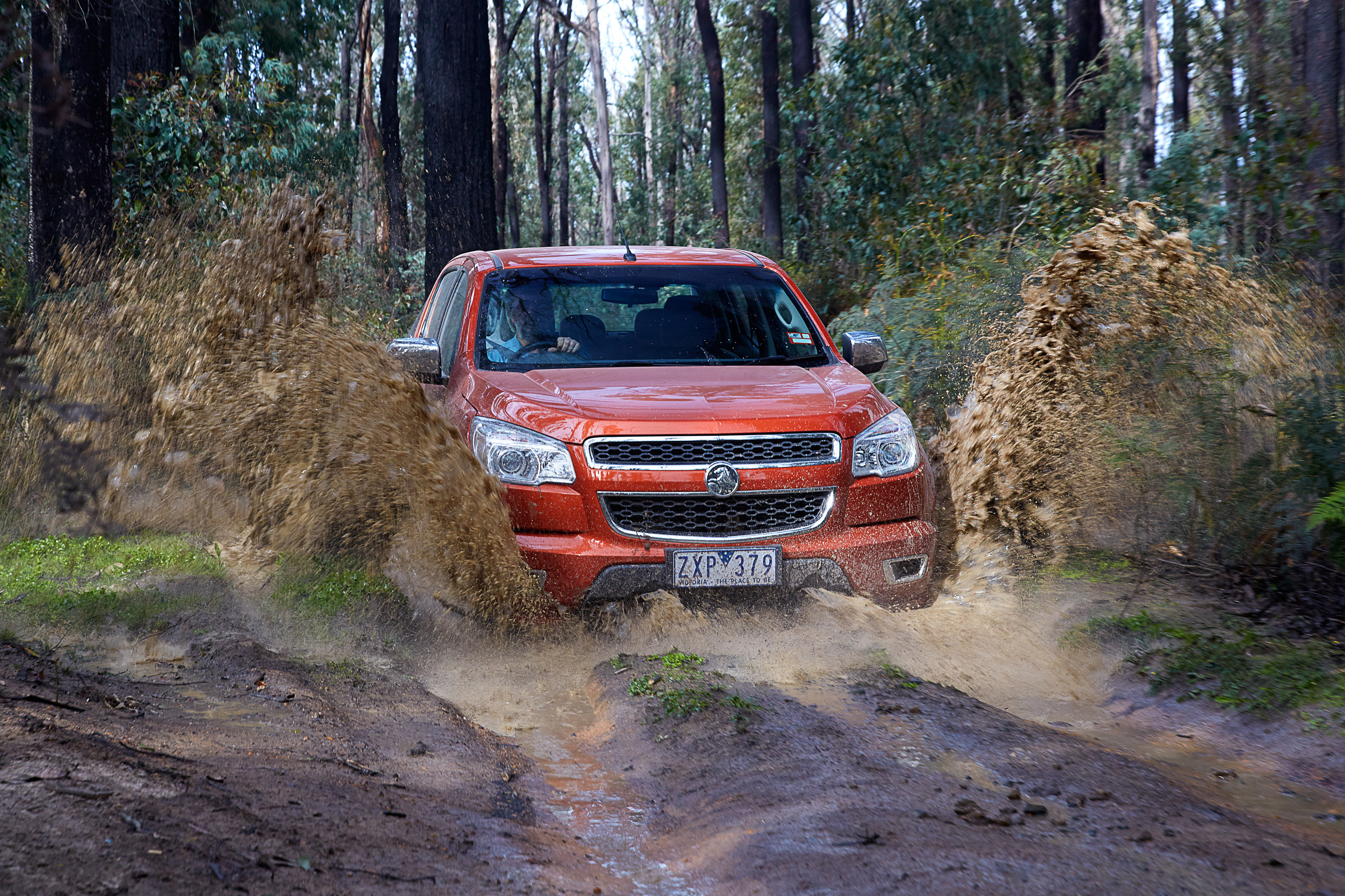 Holden Colorado photo #30