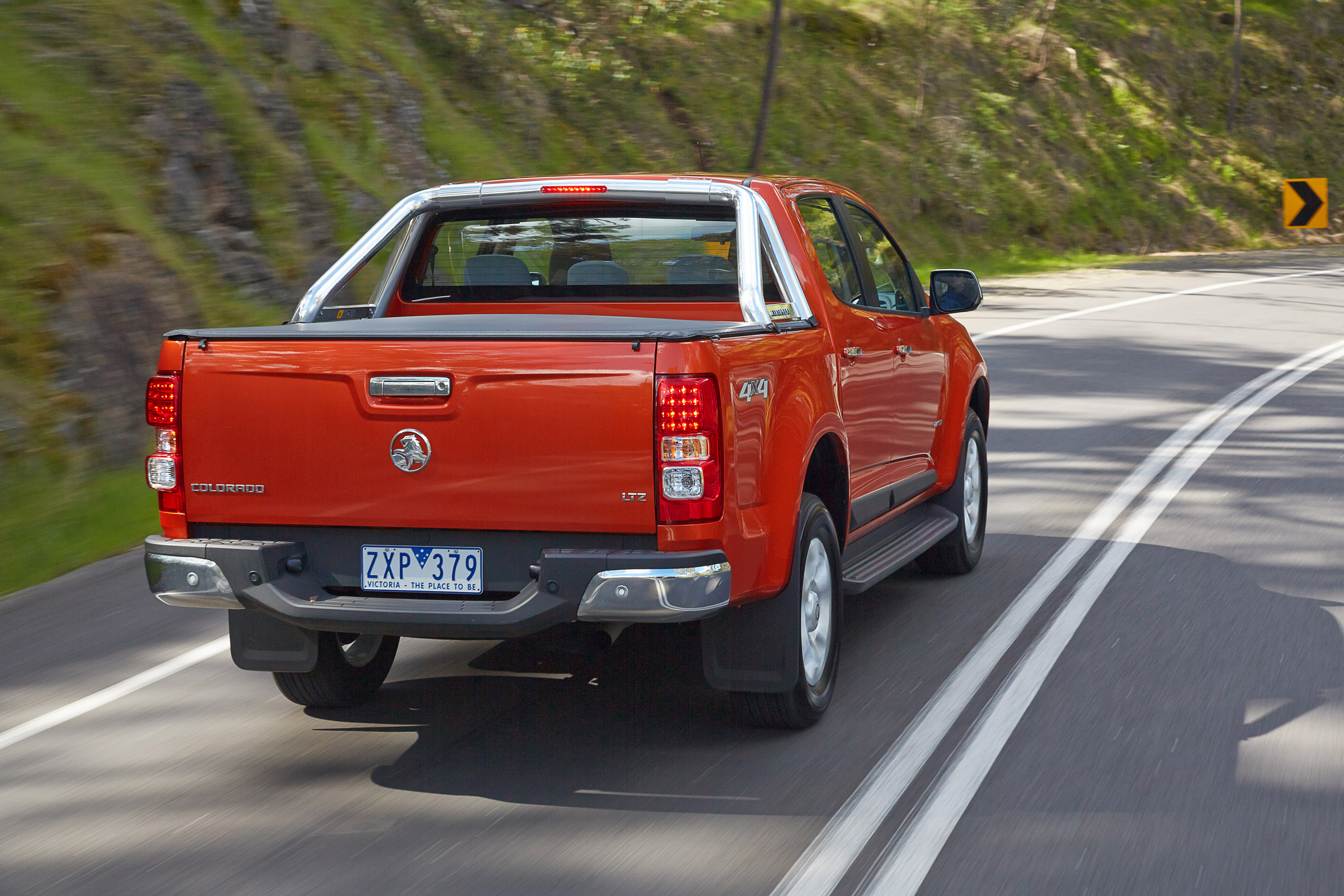 Holden Colorado photo #40