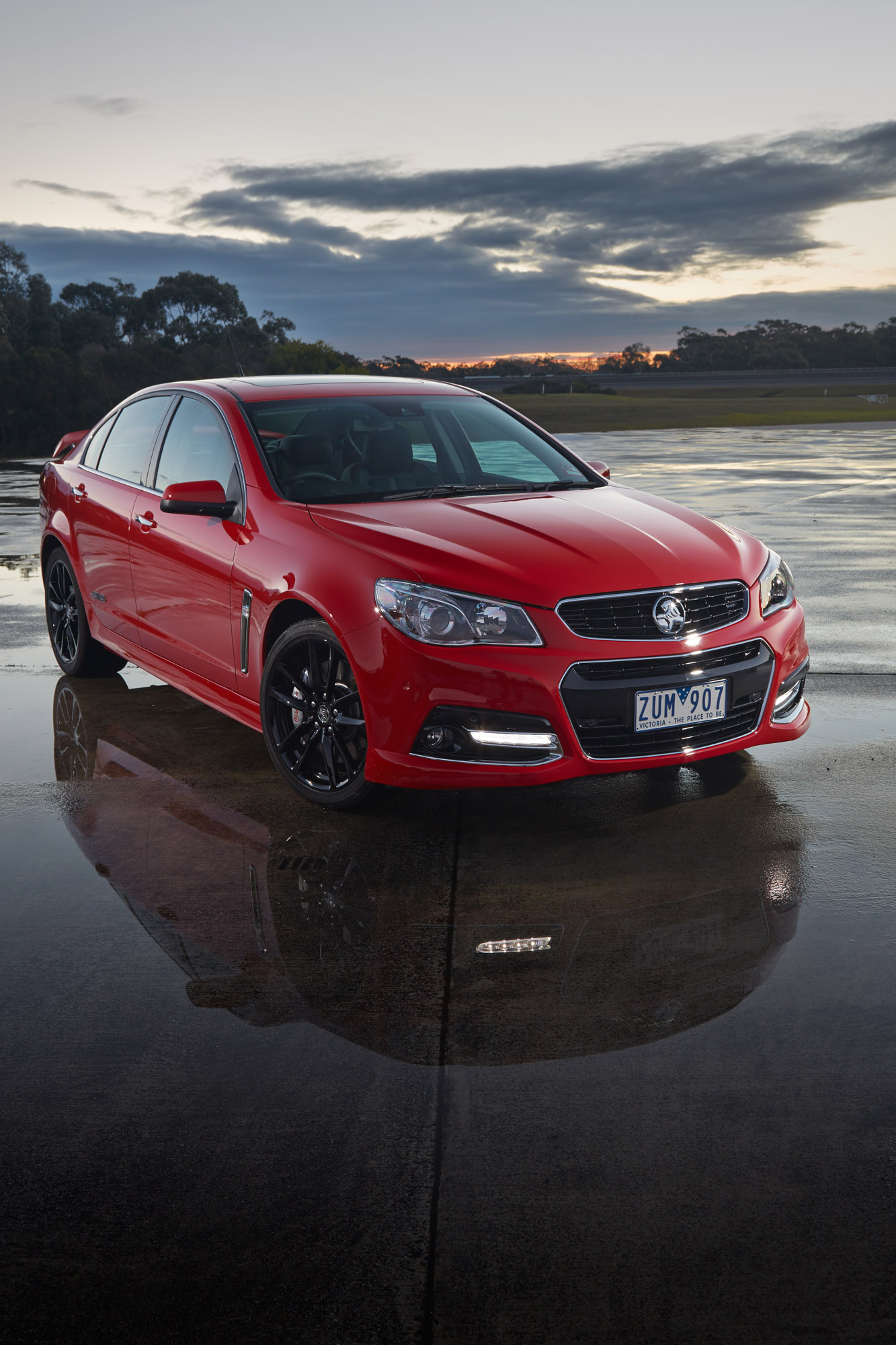 Holden VF Commodore SS V RedLine photo #17