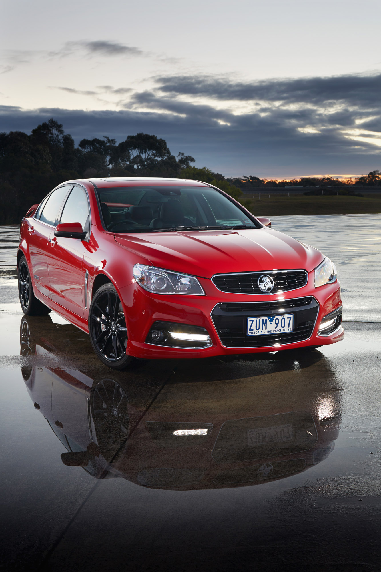 Holden VF Commodore SS V RedLine photo #18