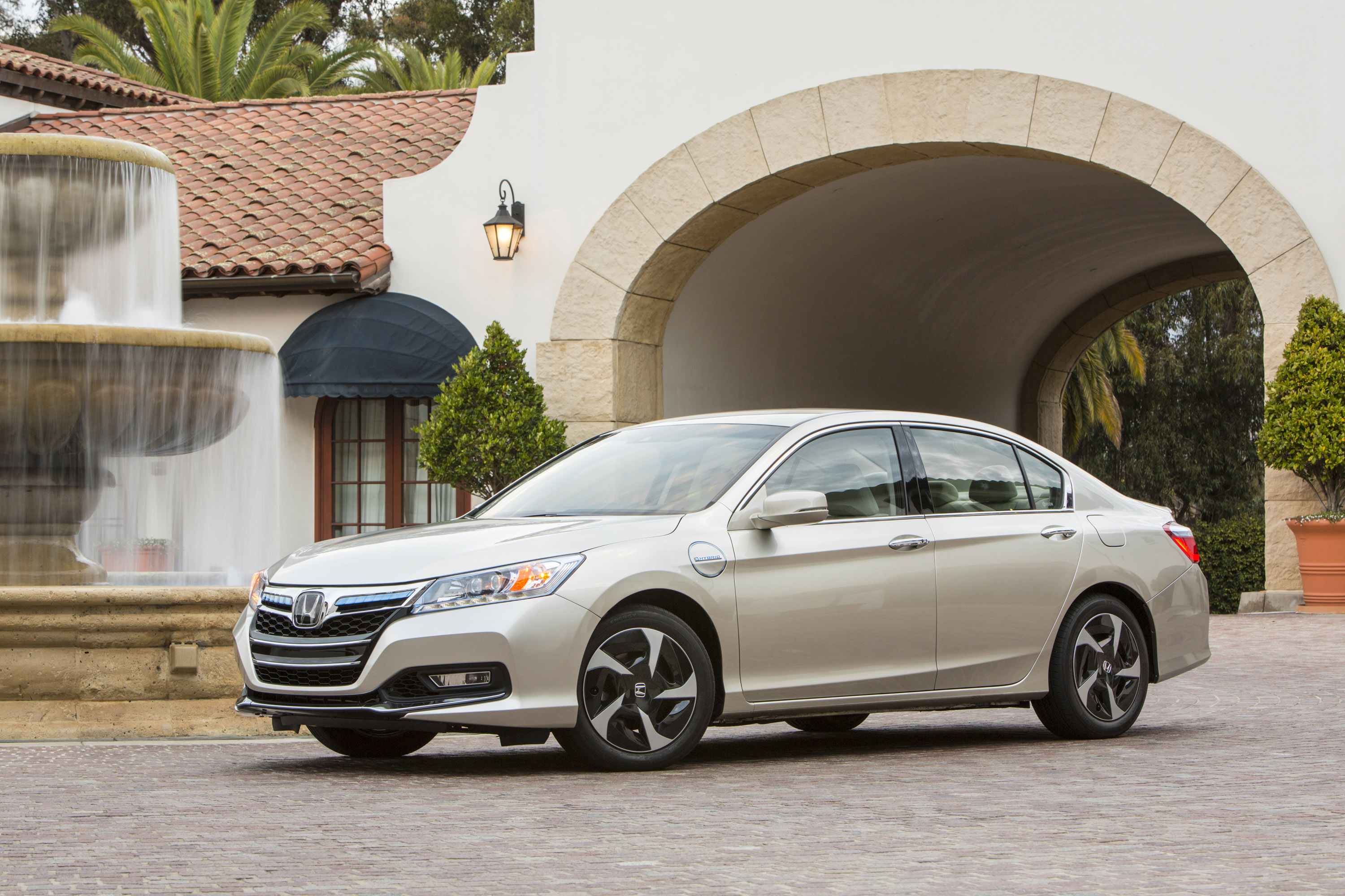 Honda Accord PHEV photo #23