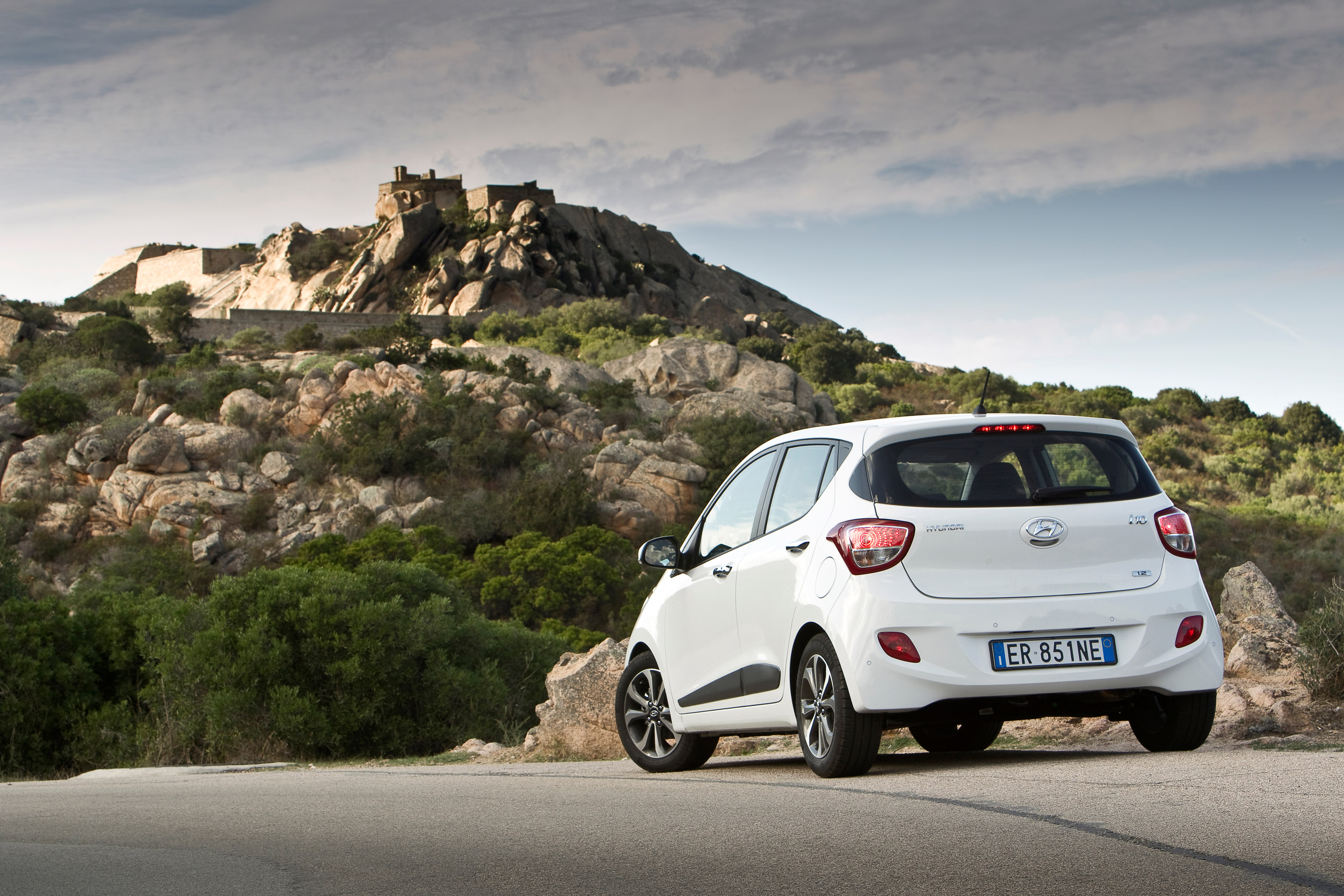 Hyundai i10 photo #23