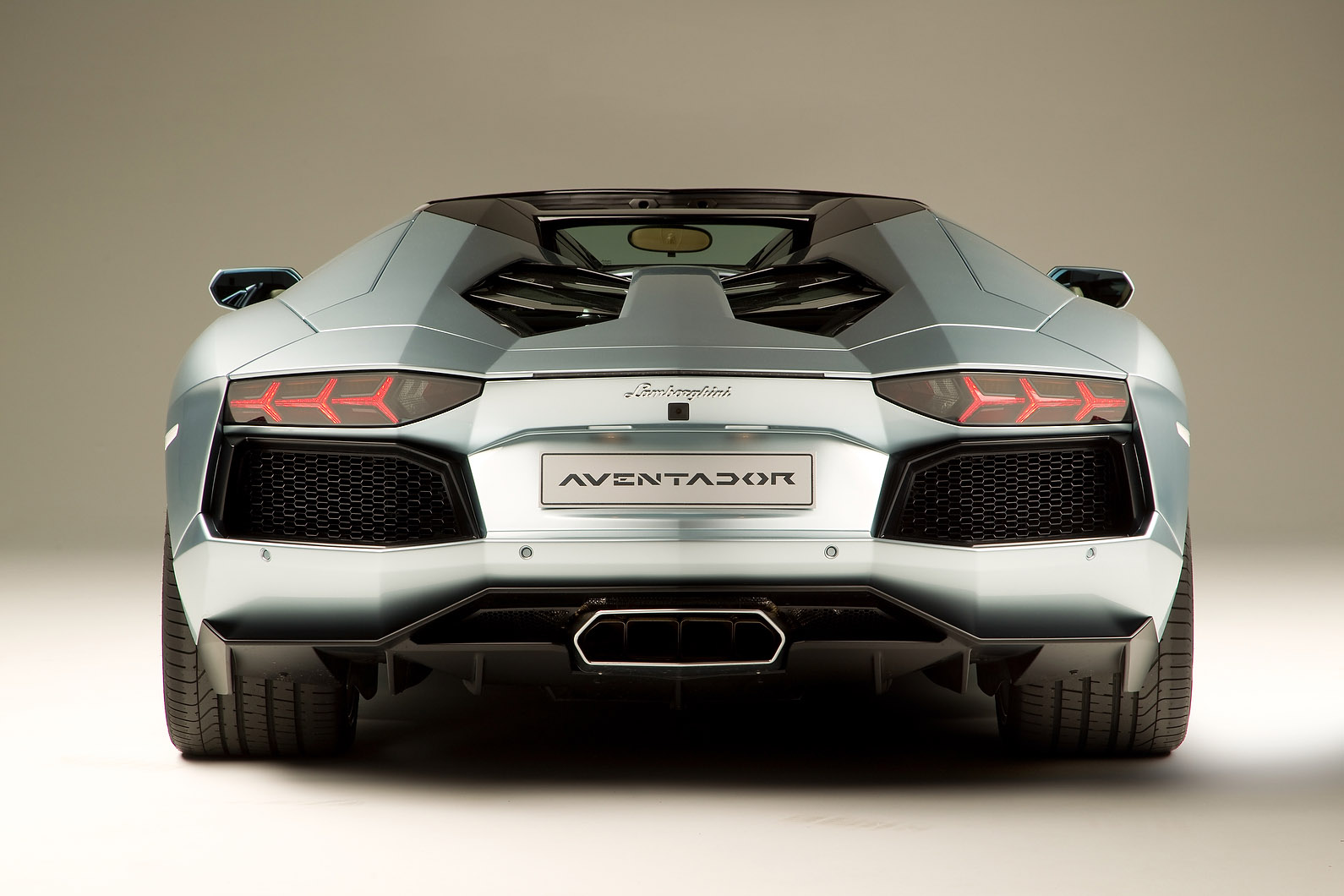 Lamborghini Aventador LP700-4 Roadster photo #83