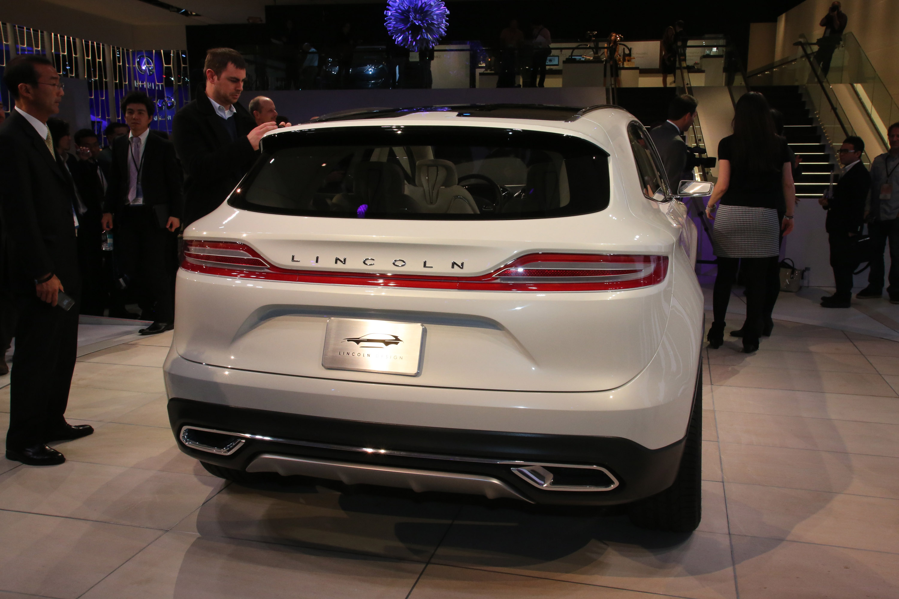 Lincoln MKC Concept photo #21