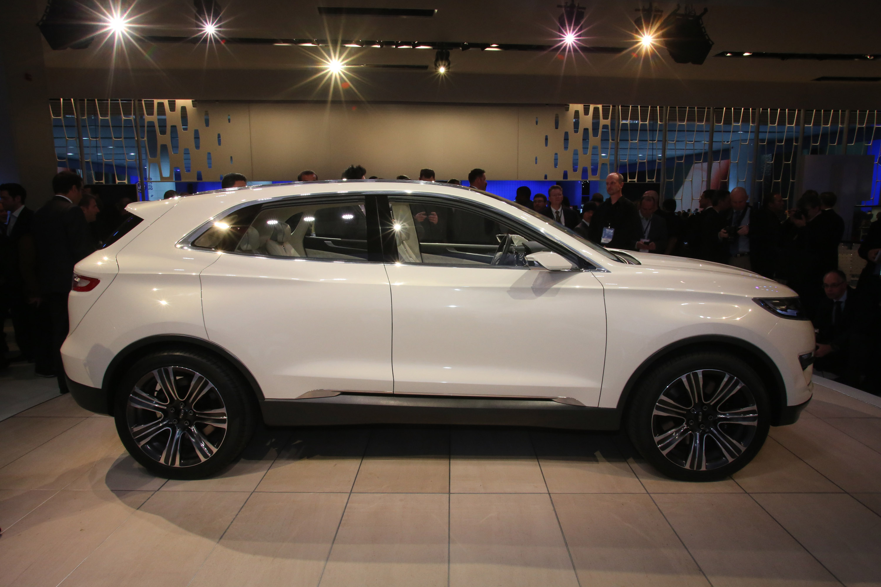 Lincoln MKC Concept photo #22