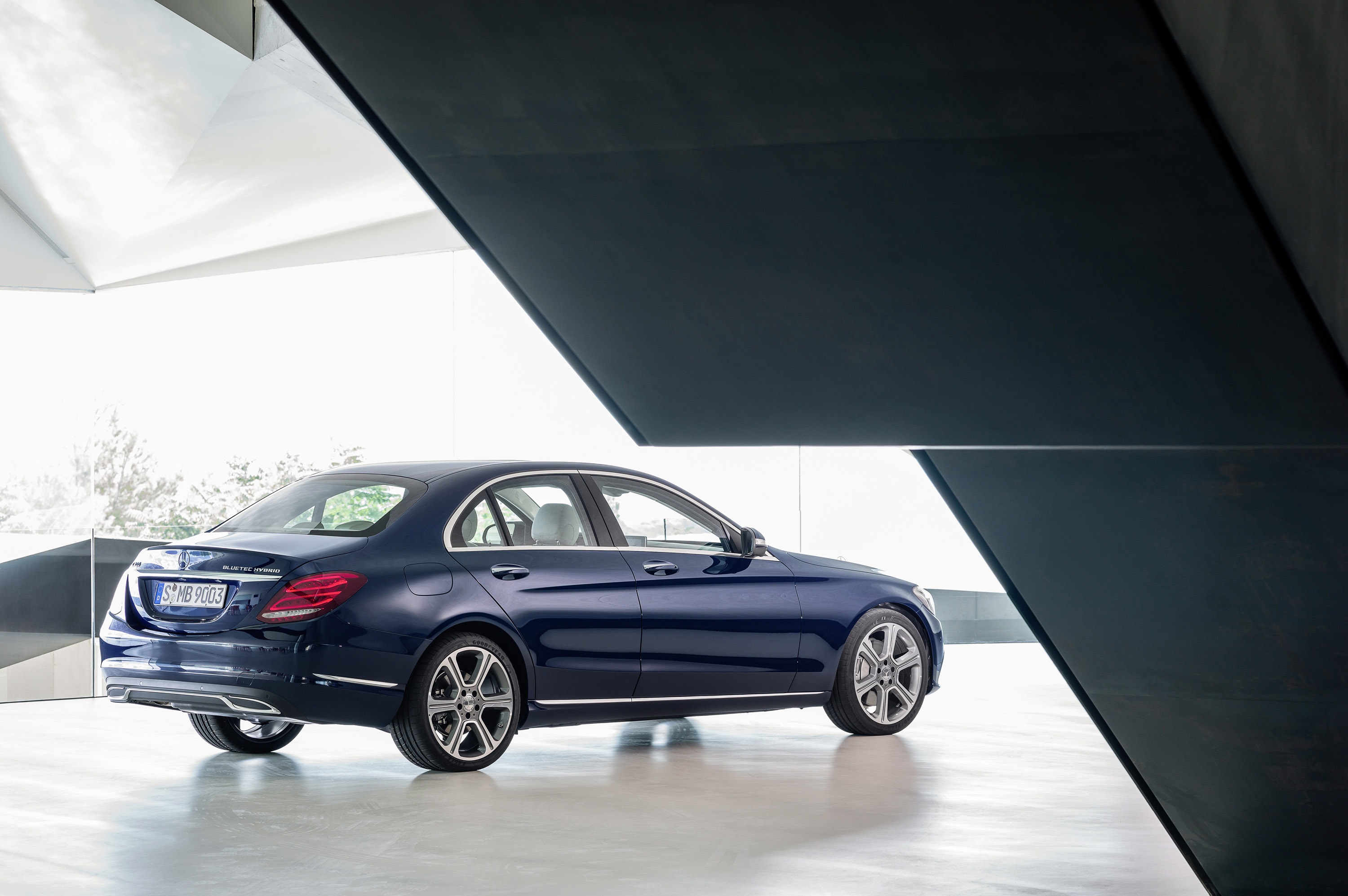 Mercedes-Benz C-Class photo #63