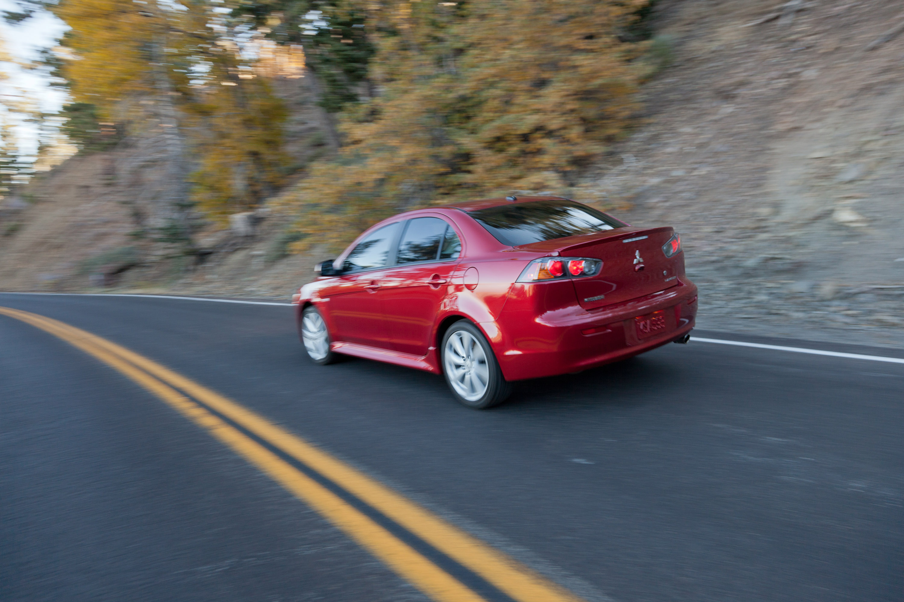 Mitsubishi Lancer photo #24