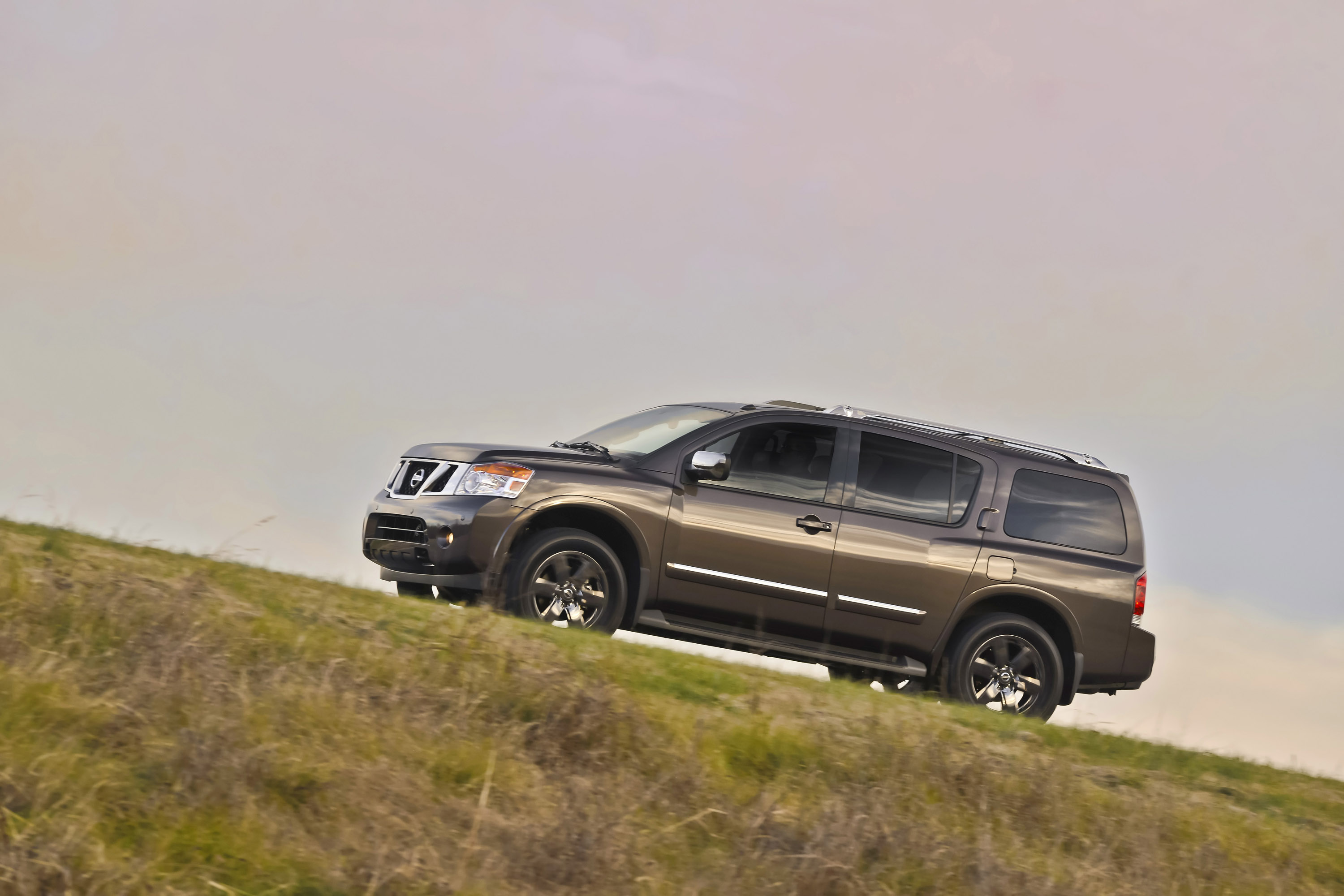 Nissan Armada photo #7