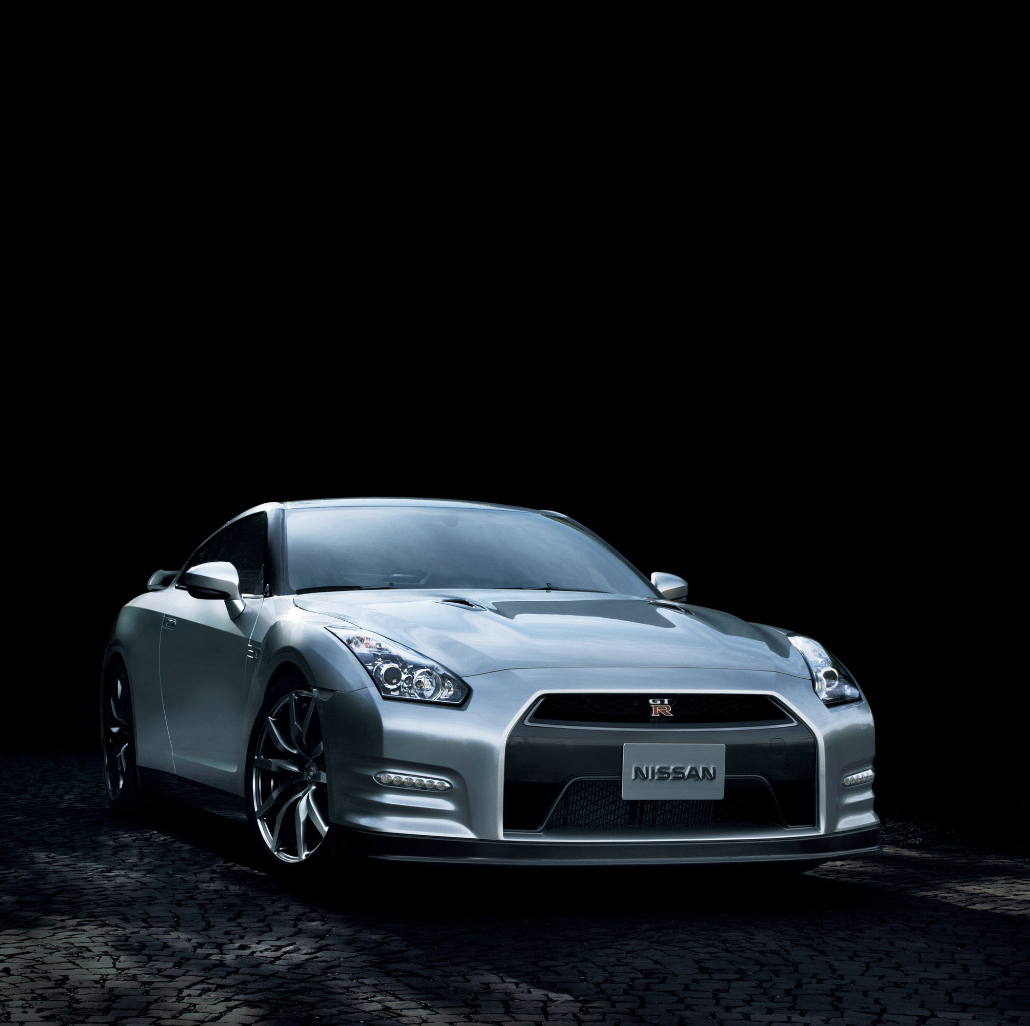 Nissan GT-R photo #40