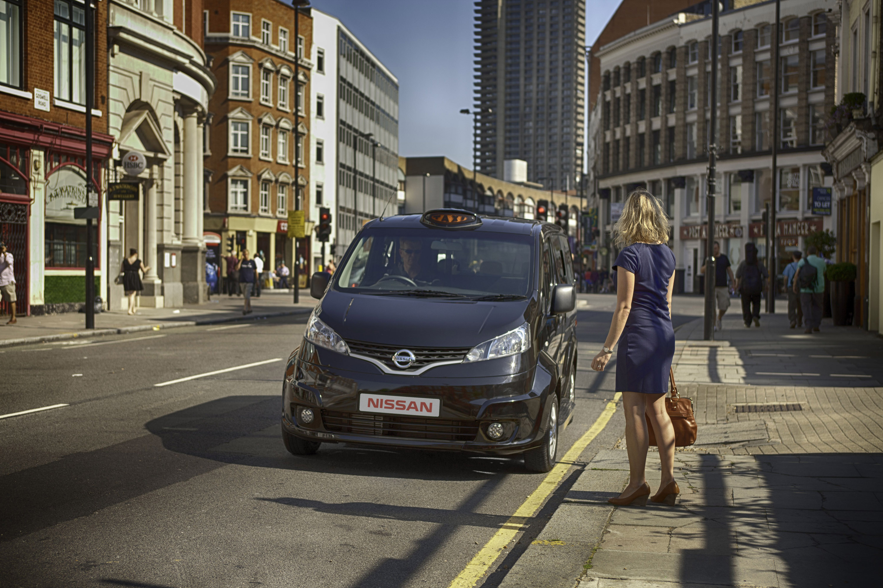 Nissan NV200 Taxi photo #16