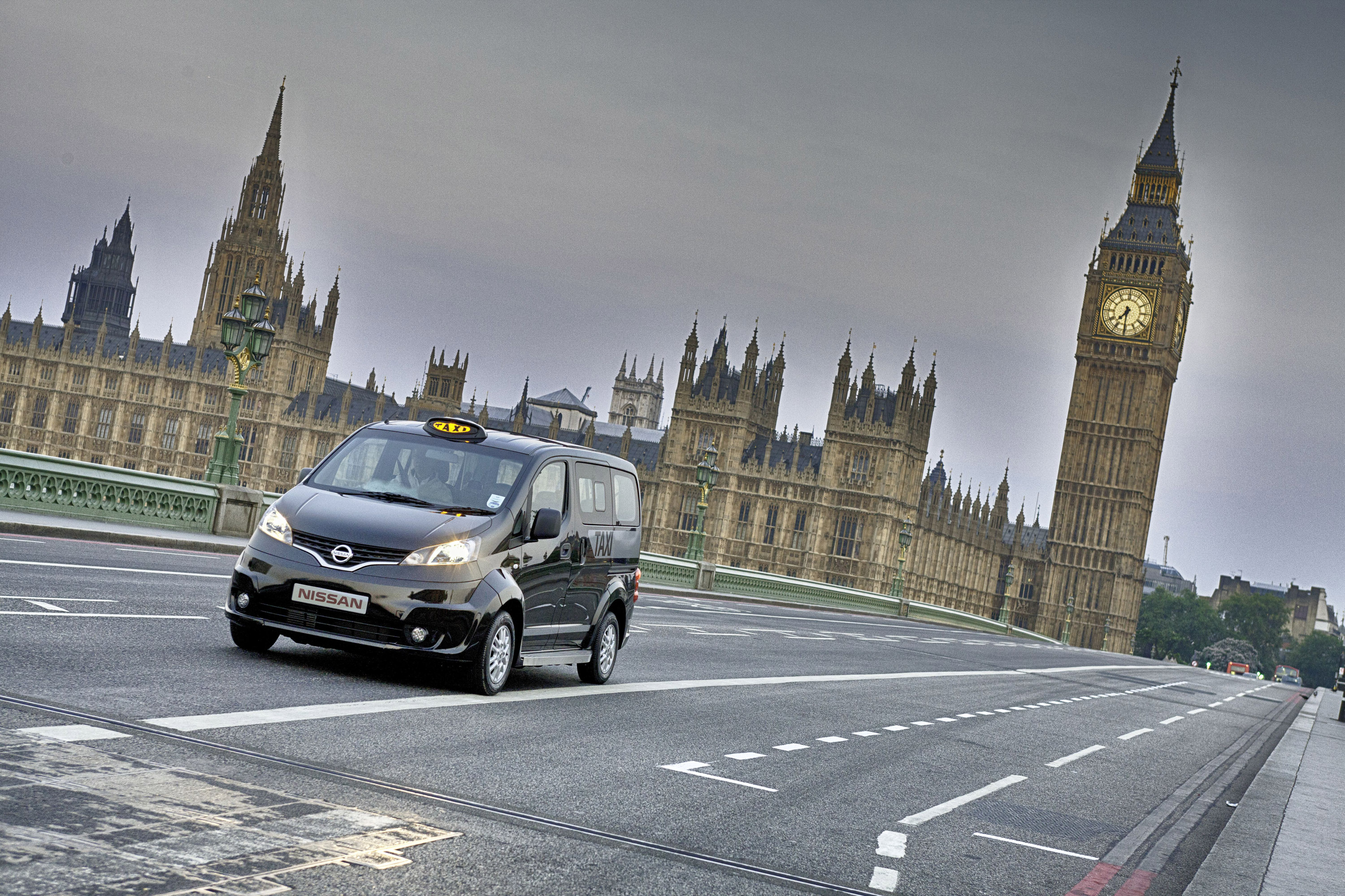 Nissan NV200 Taxi photo #18