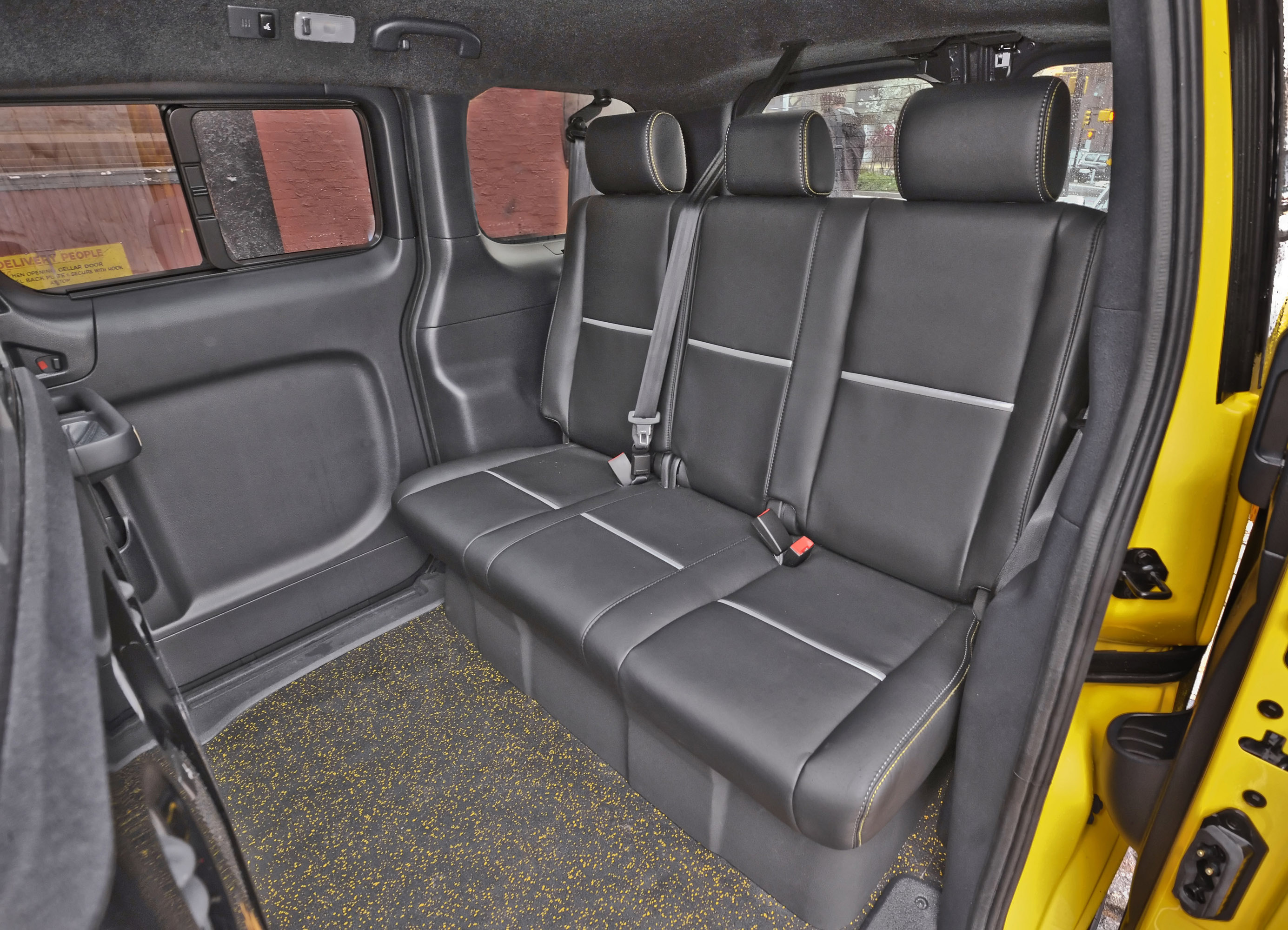 Nissan NV200 Taxi photo #24