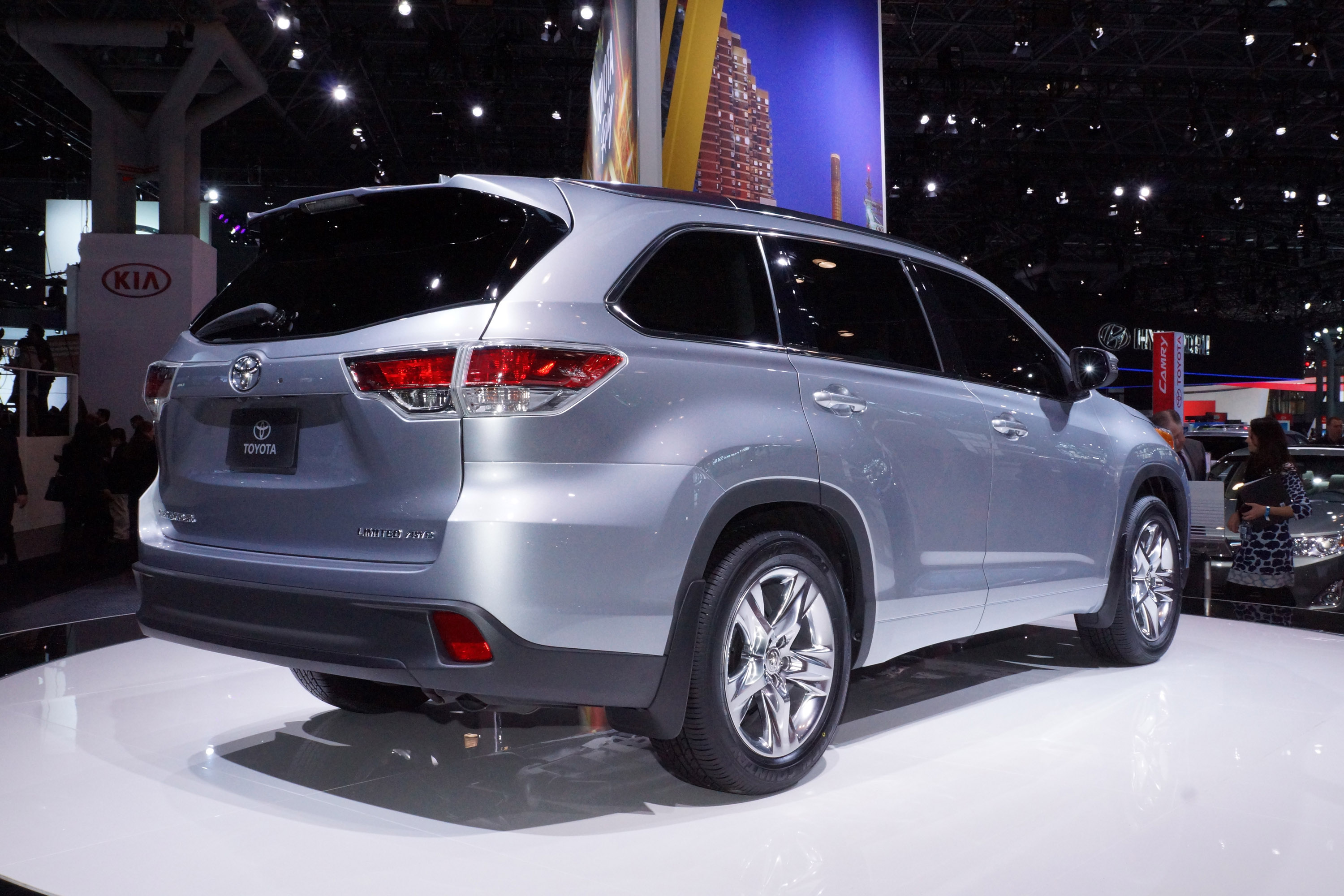 Toyota Highlander photo #22