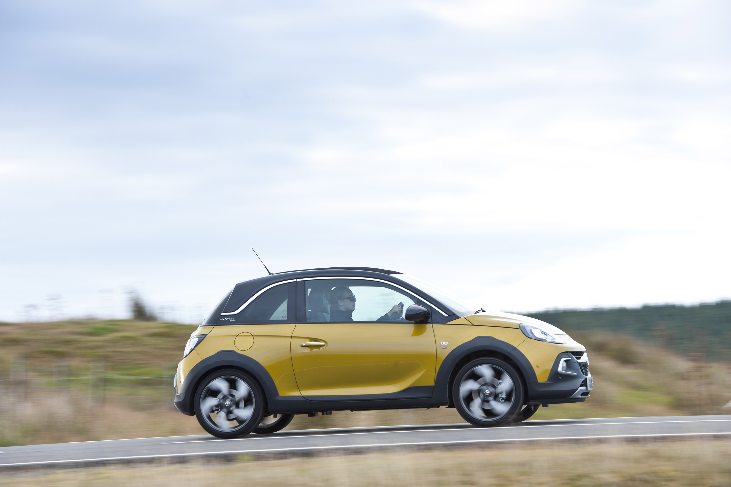 Vauxhall Adam Rocks Air photo #32