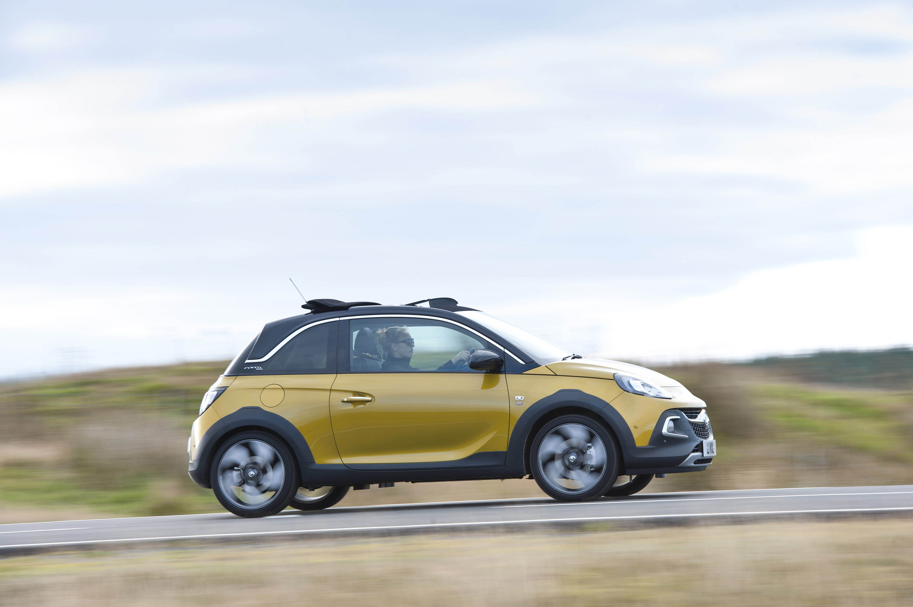 Vauxhall Adam Rocks Air photo #34