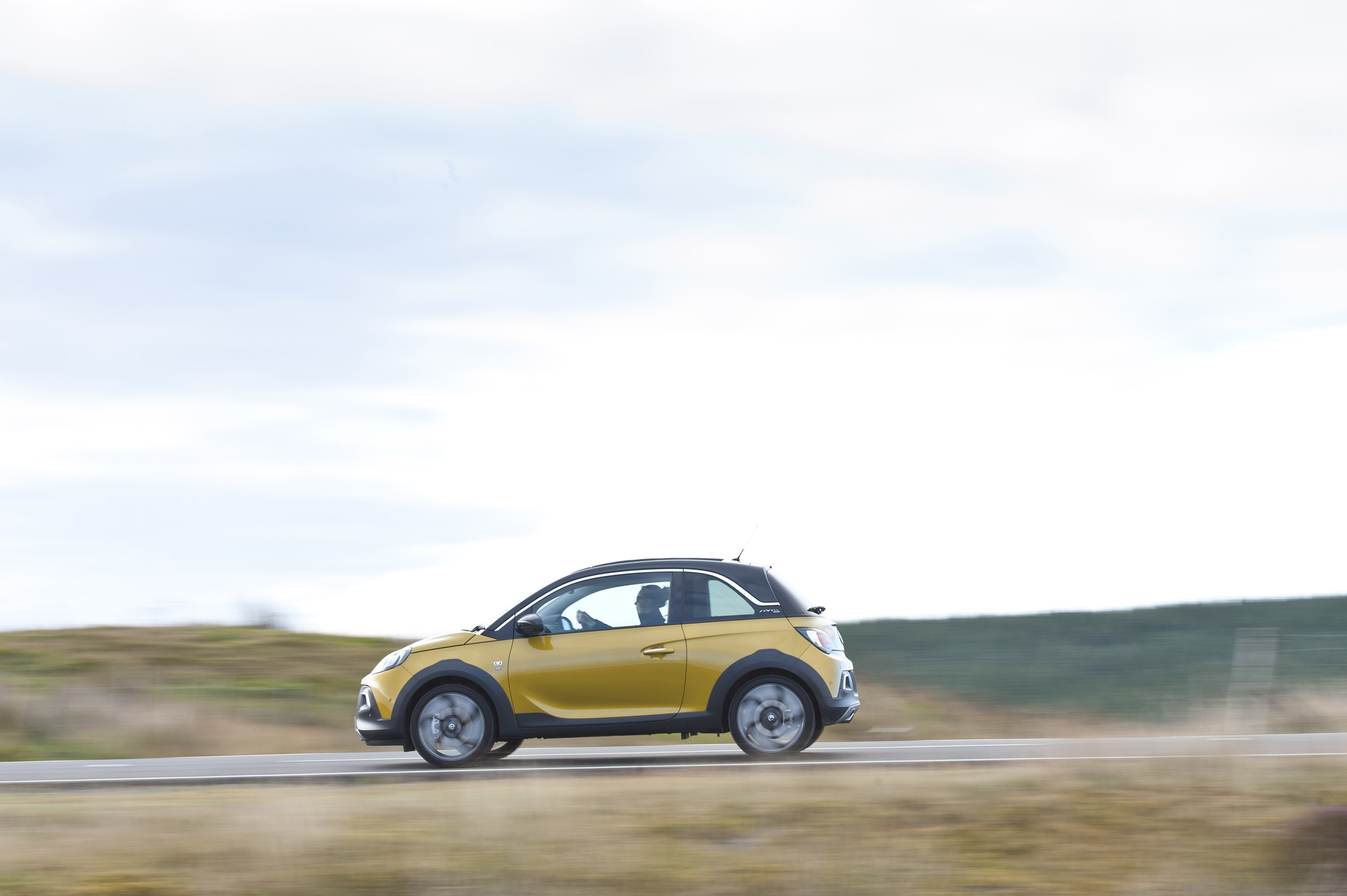 Vauxhall Adam Rocks Air photo #35