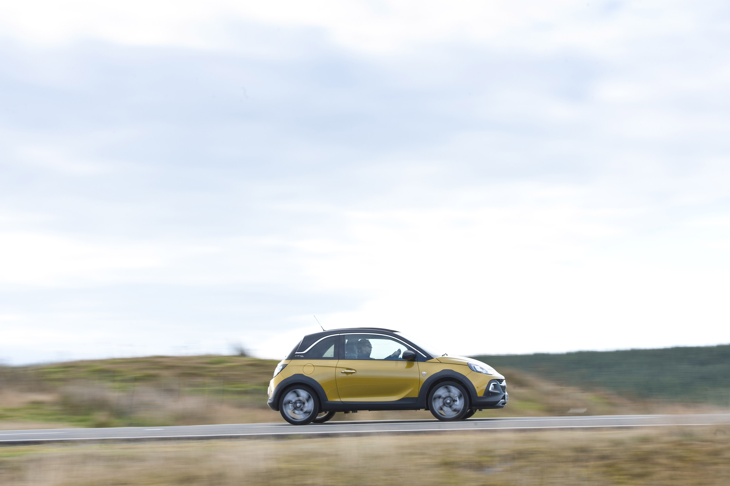 Vauxhall Adam Rocks Air photo #37