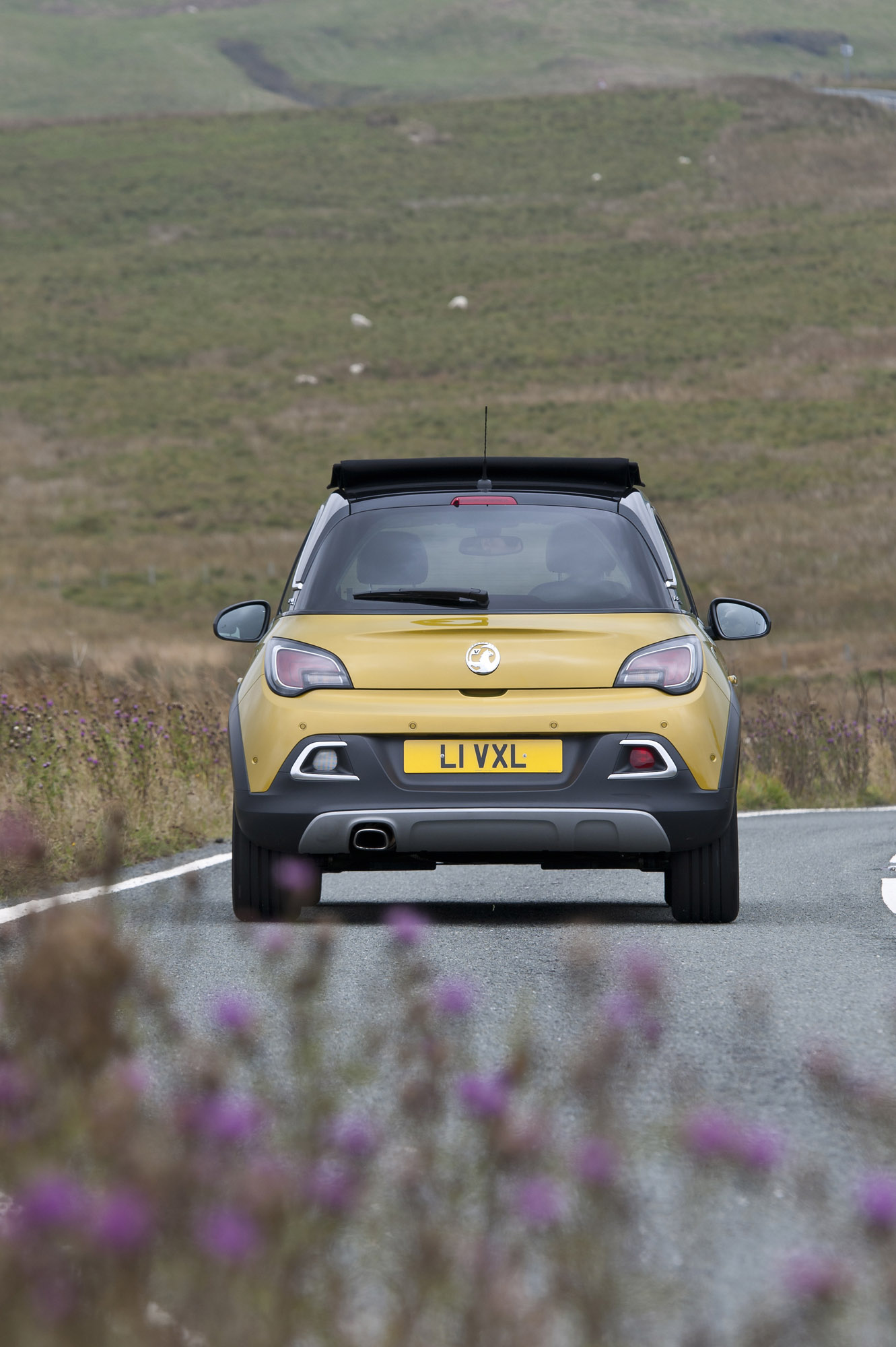 Vauxhall Adam Rocks Air photo #46