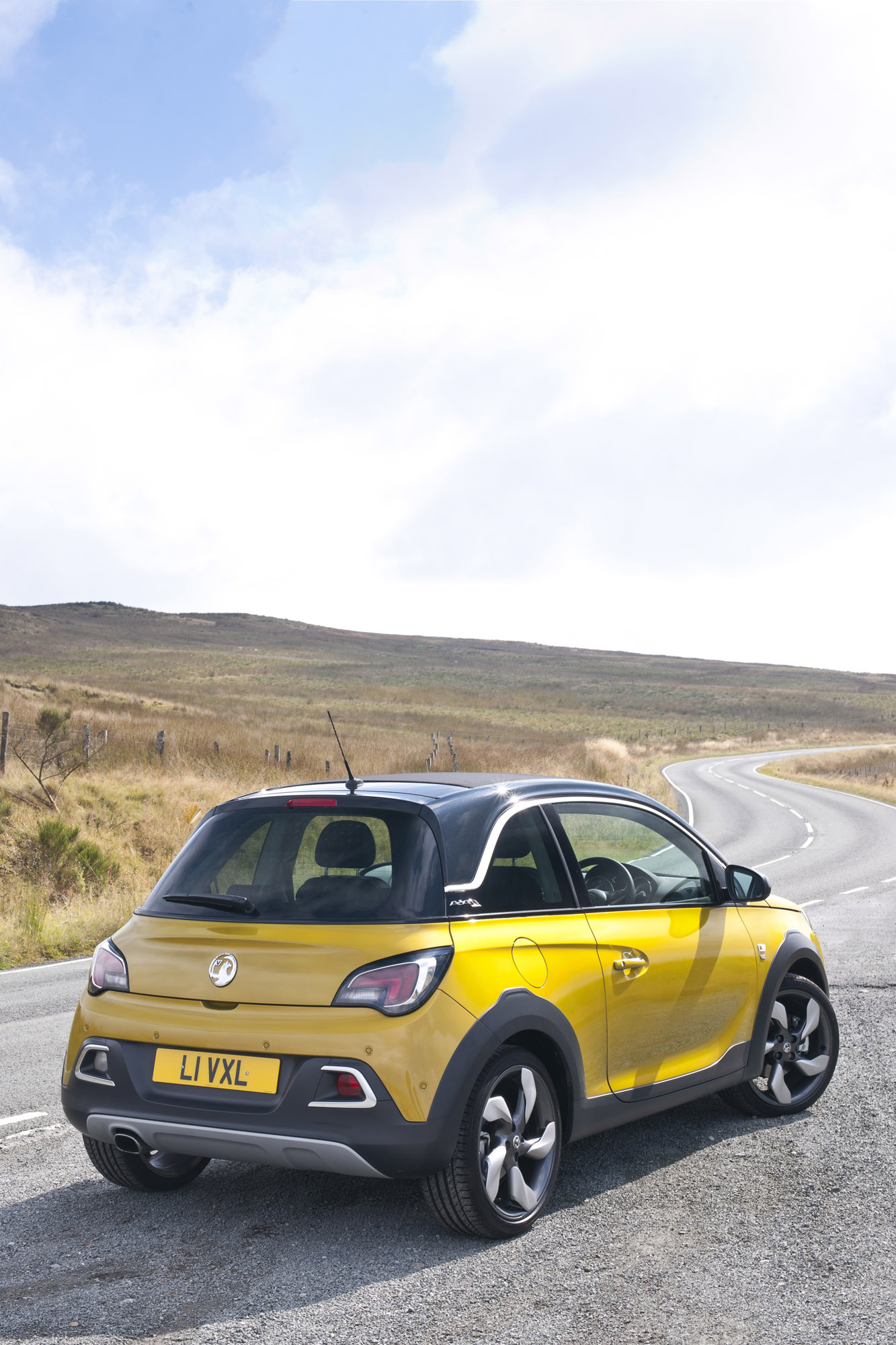 Vauxhall Adam Rocks Air photo #50