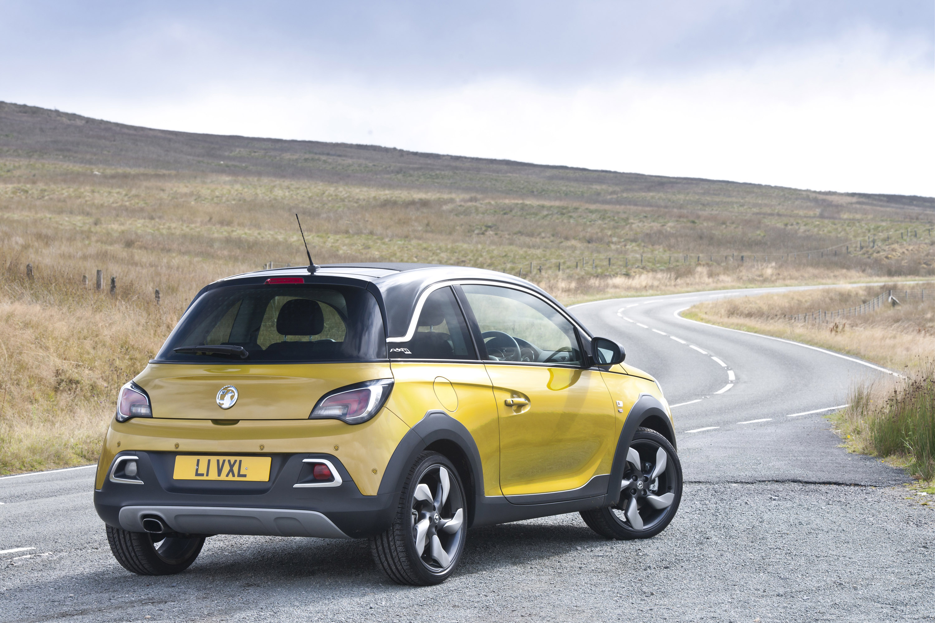 Vauxhall Adam Rocks Air photo #51