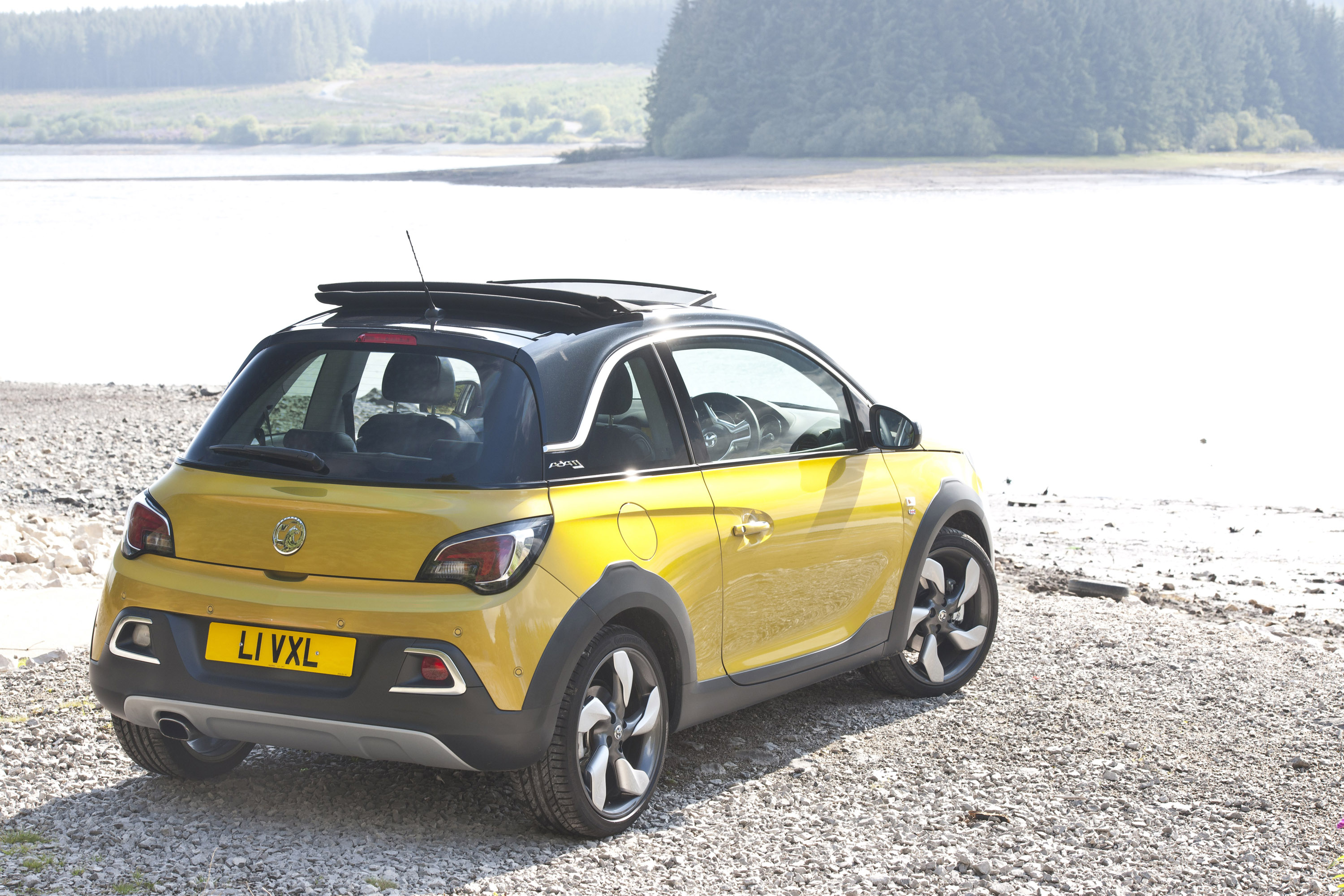 Vauxhall Adam Rocks Air photo #54