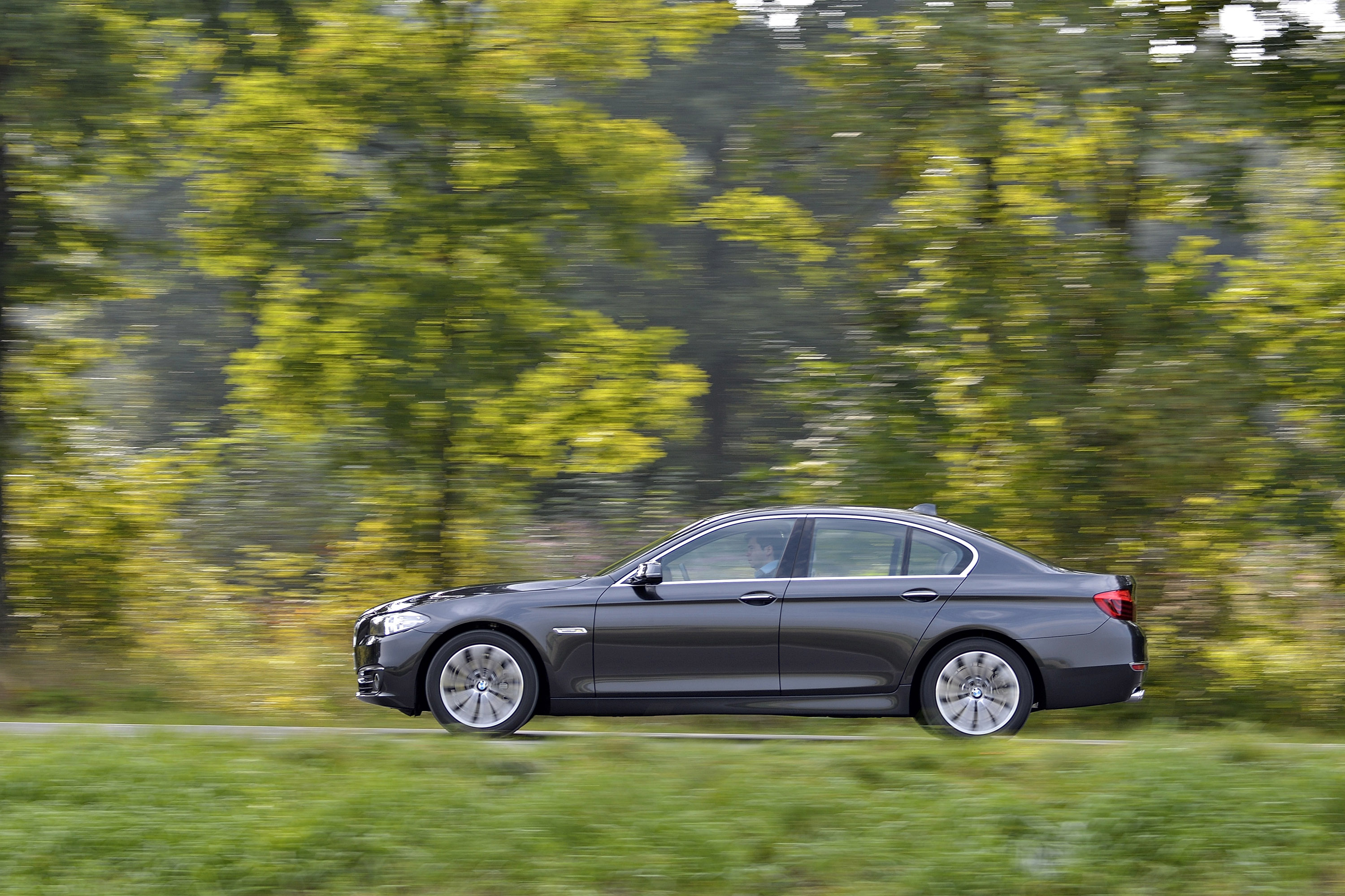 BMW 518d photo #21