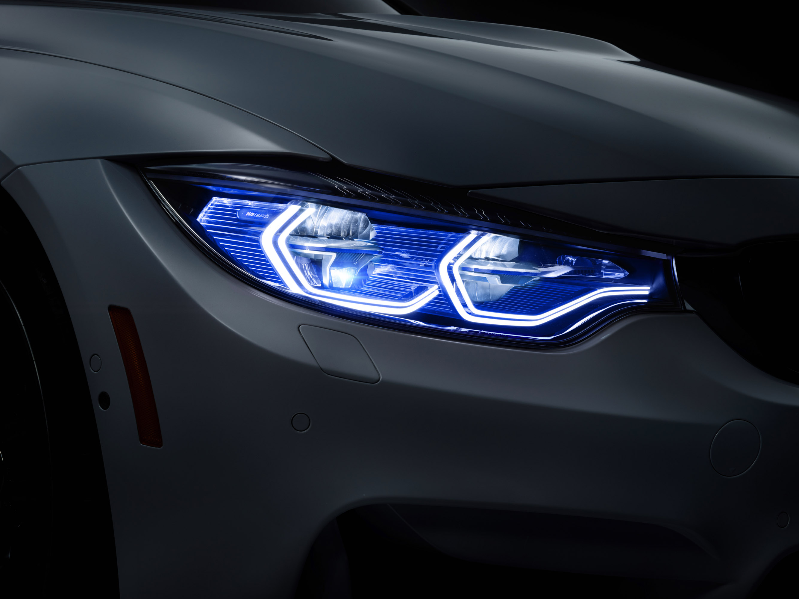 BMW M4 Iconic Lights Concept photo #15