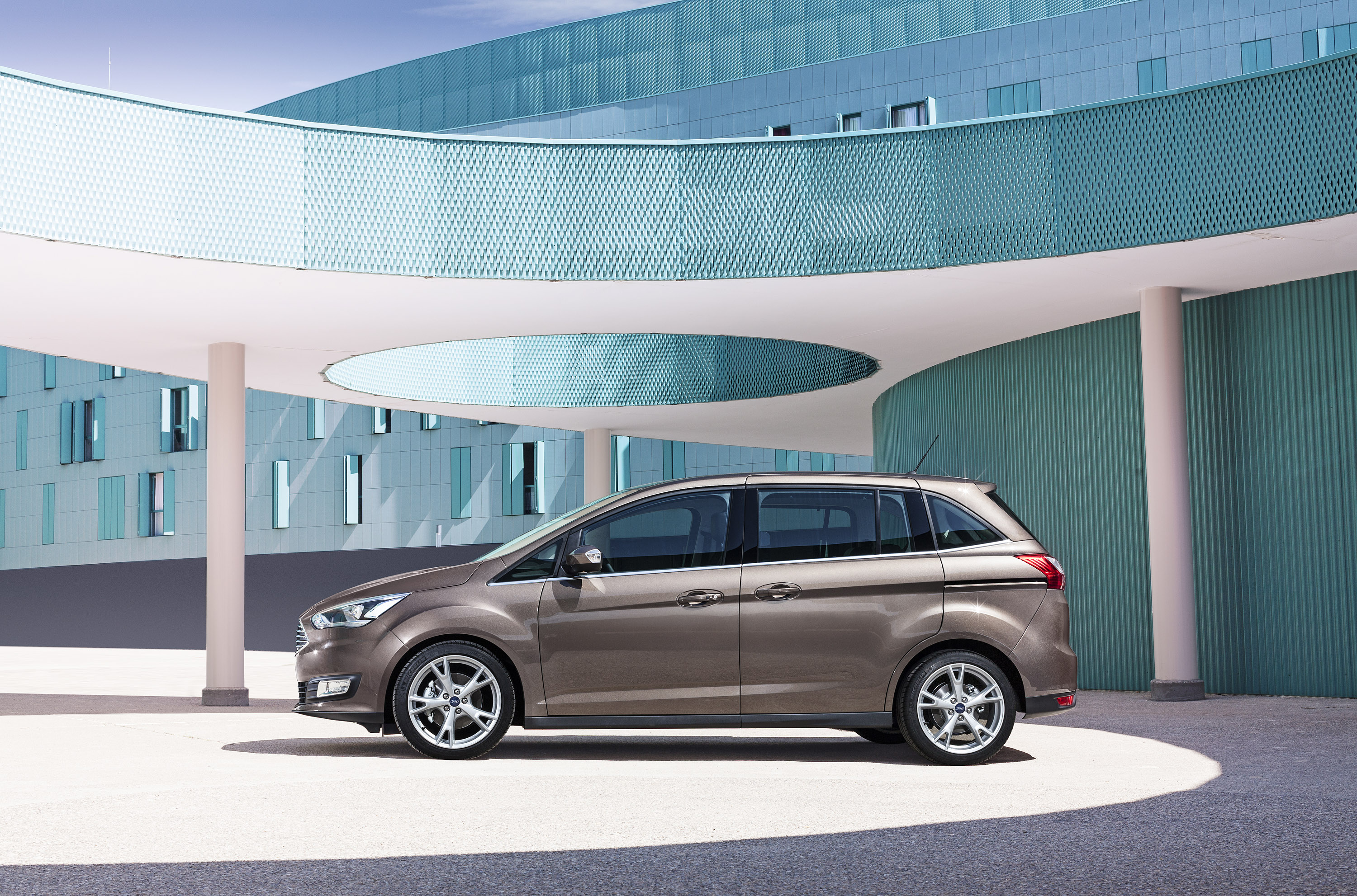 Ford C-MAX photo #22