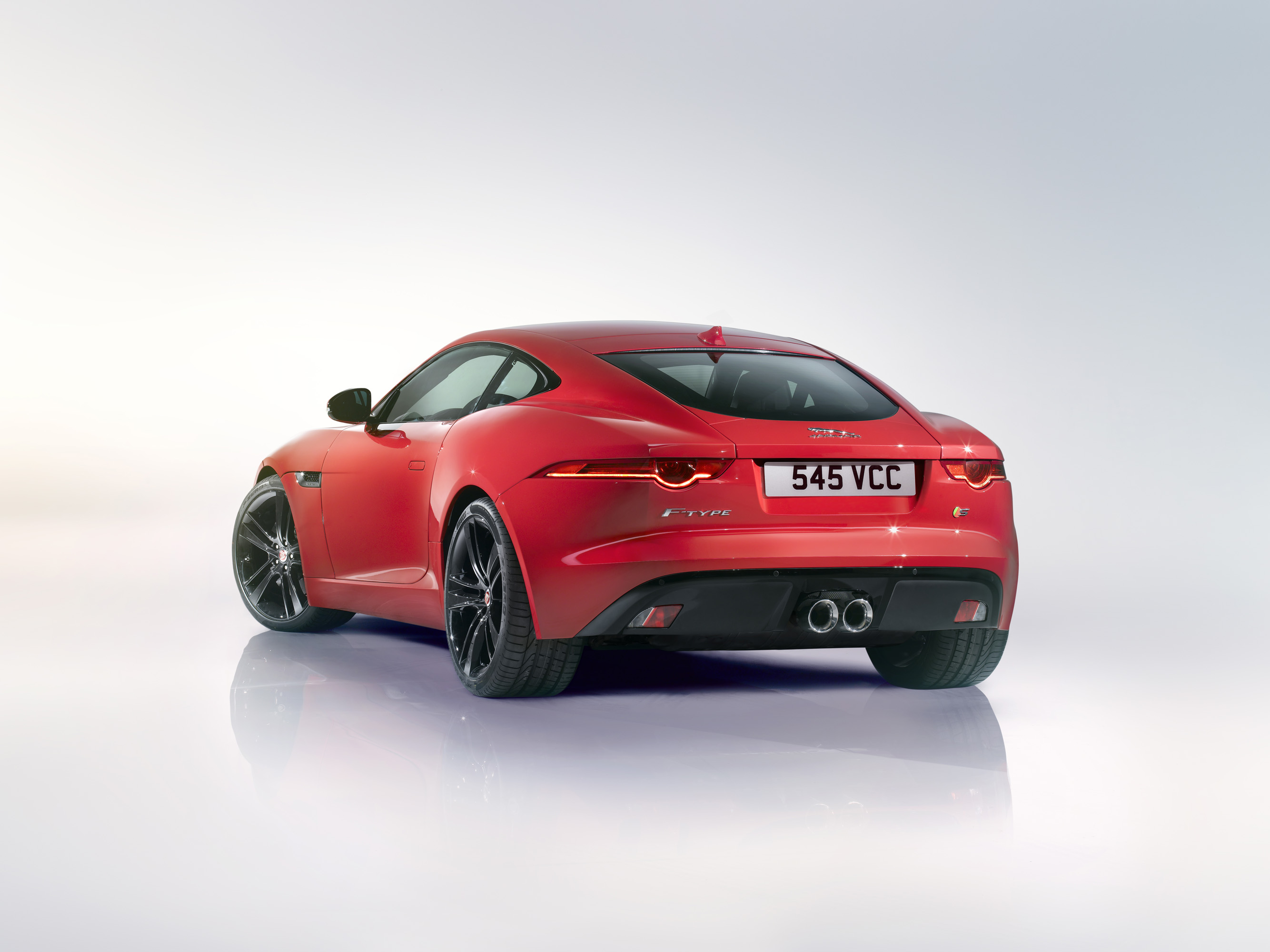 Jaguar F-Type R Coupe photo #37