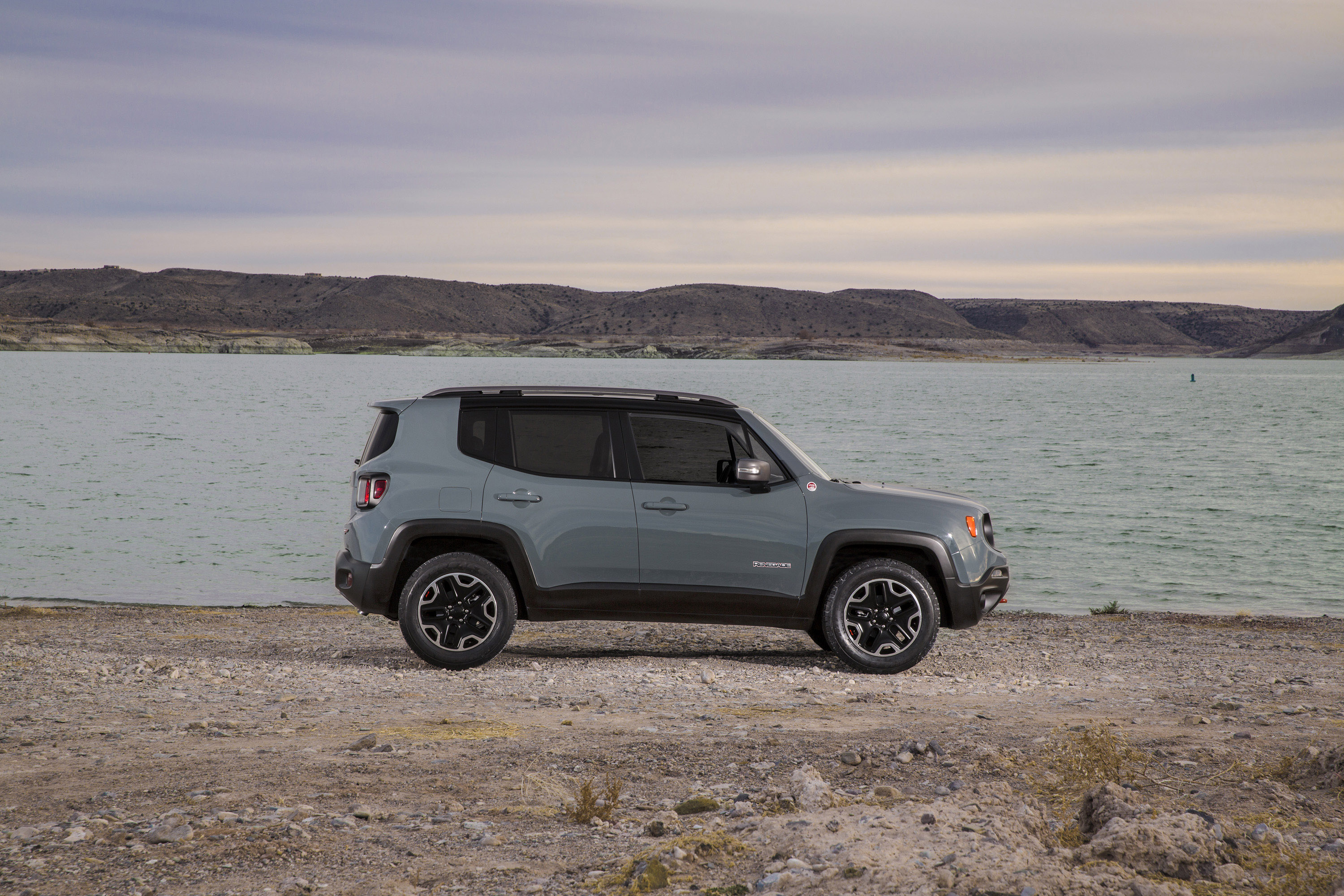 Jeep Renegade photo #58