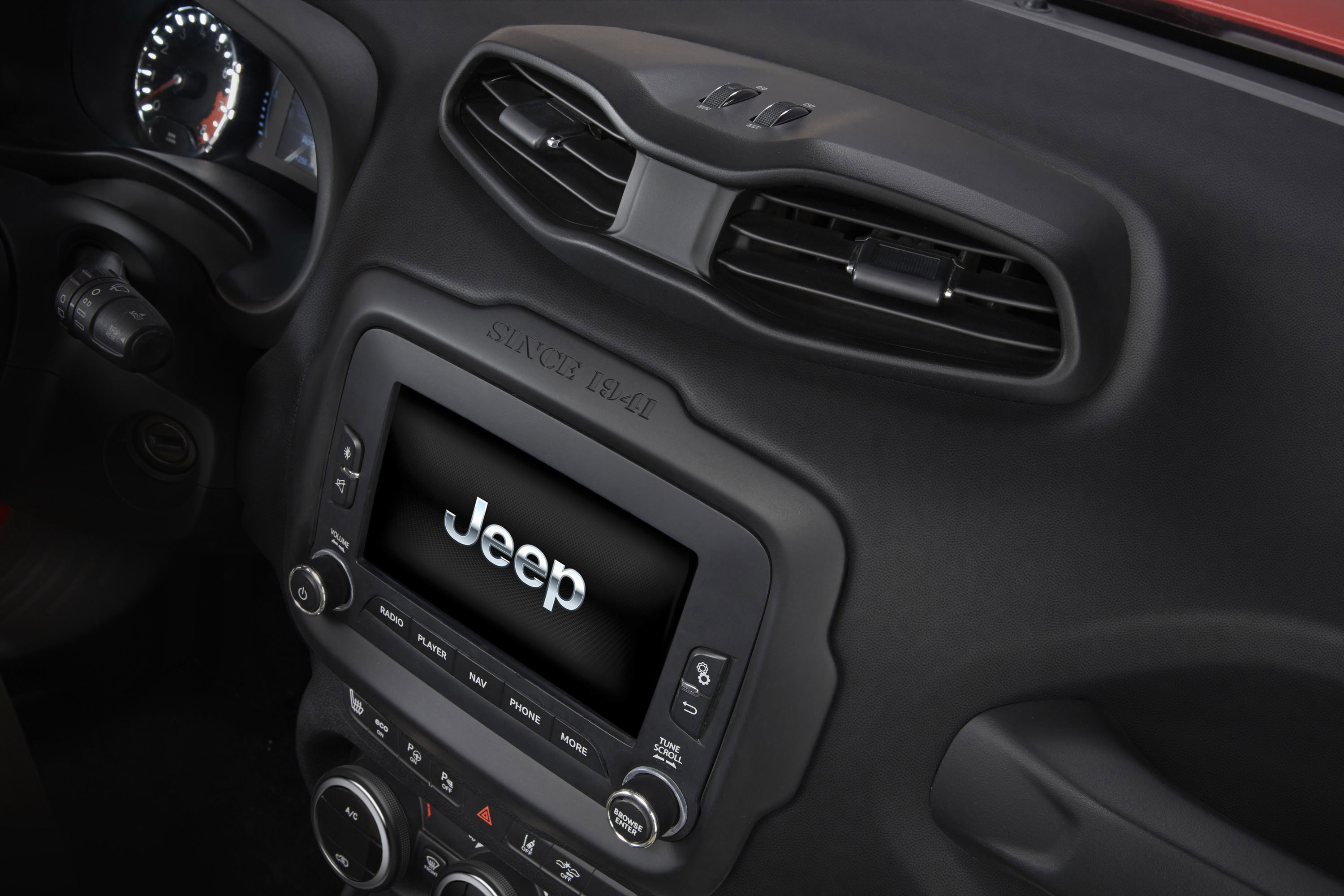 Jeep Renegade photo #77