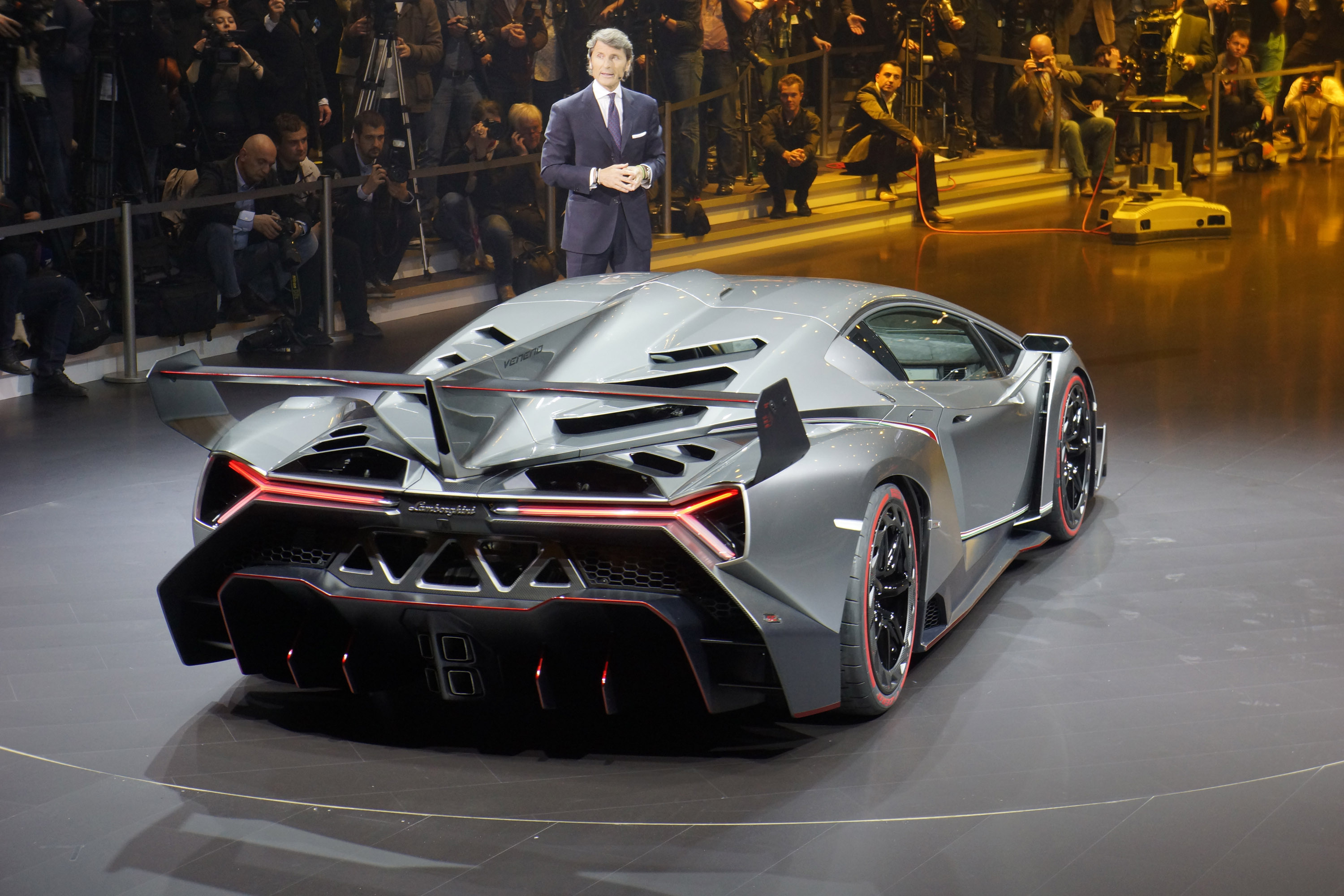 Lamborghini Veneno photo #15