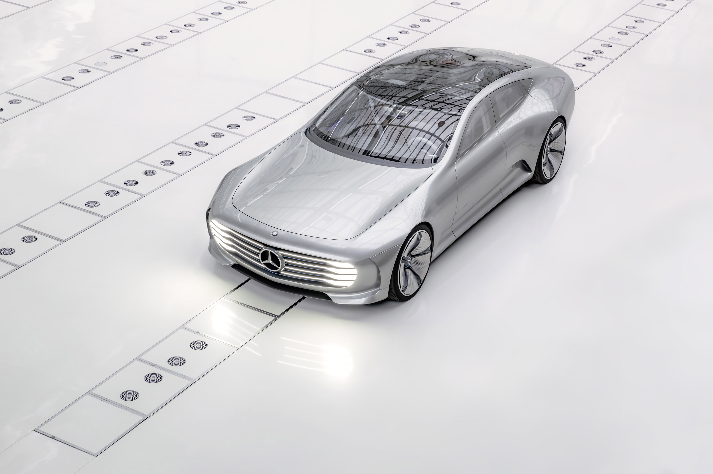 Mercedes-Benz IAA Concept photo #6